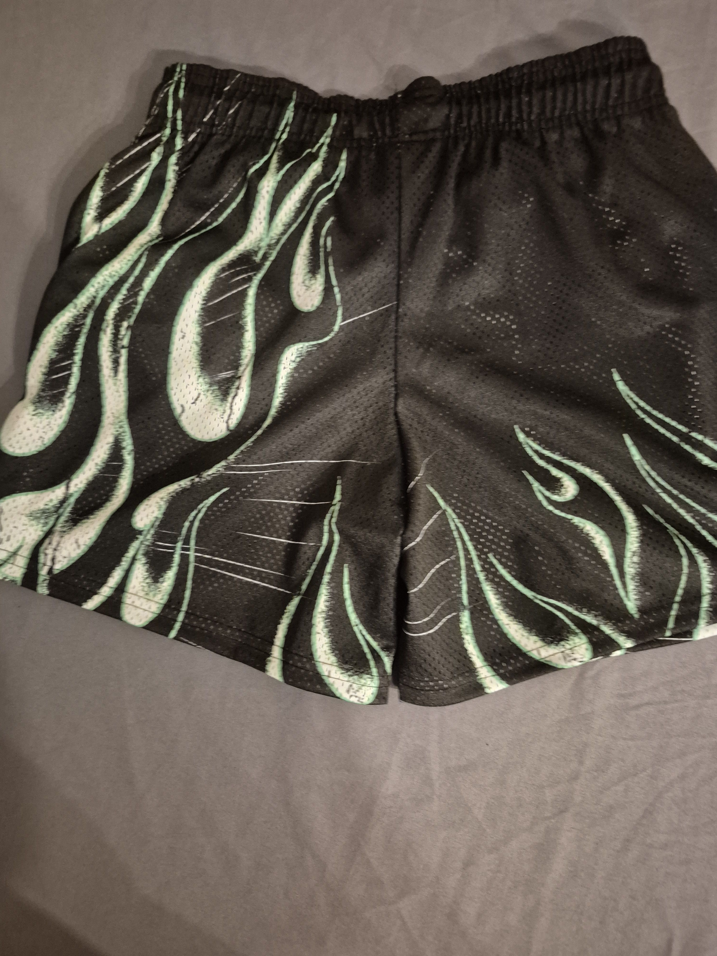 Lost hills × Sad Boys Lost Hills x Sad Boys Collab Mesh Shorts Size Small Size US 32 / EU 48 - 2 Thumbnail