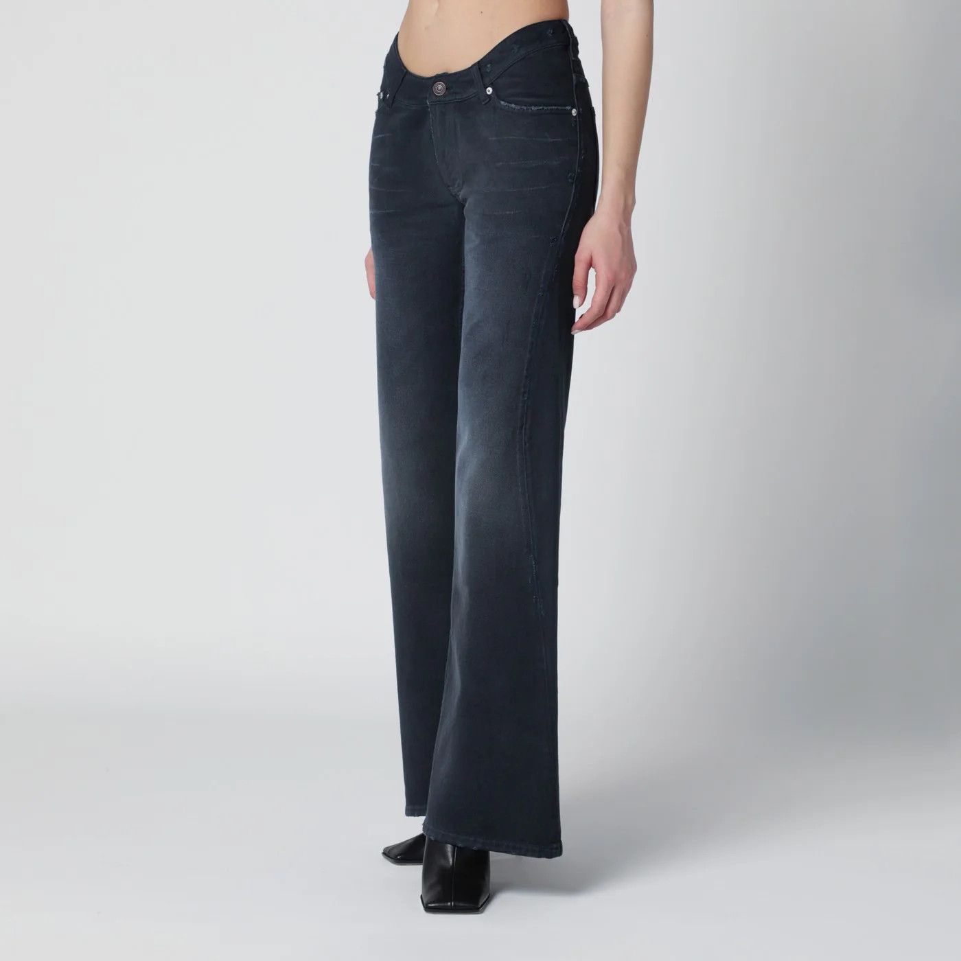 Balenciaga o1d2blof0426 Jeans in Navy Blue Size 27" / US 4 / IT 40 - 3 Thumbnail