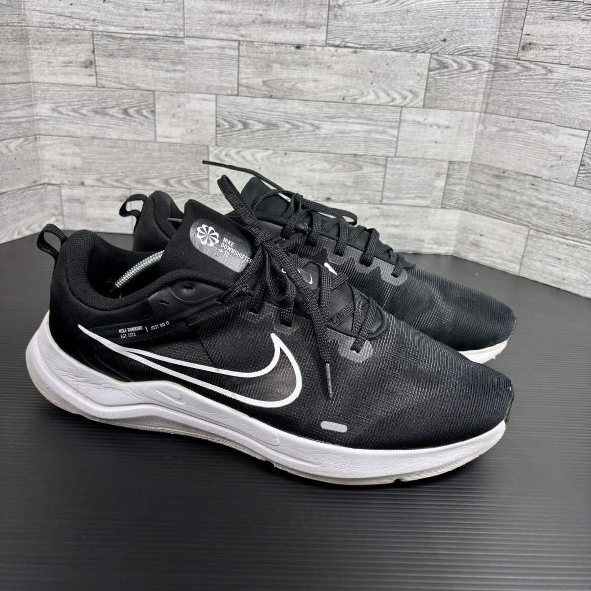 Nike Nike Downshifter Sz 13Black/White/Dark Smoke Grey Men's 12 Size US 13 / EU 46 - 11 Thumbnail