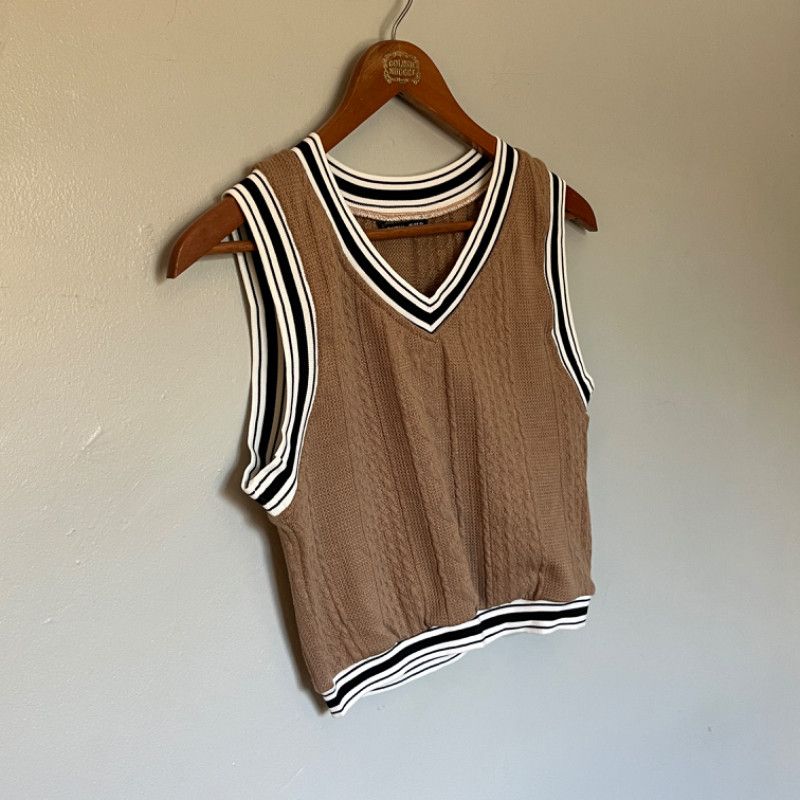 Shein SHEIN Cable Knit Vest - S Size S / US 4 / IT 40 - 1 Thumbnail