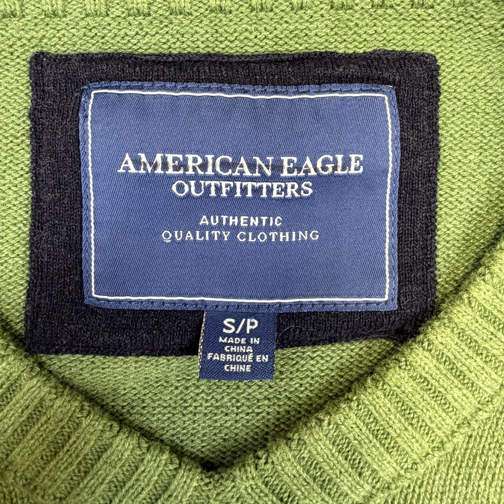 American Eagle Outfitters VINTAGE American Eagle Outfitters Sweater Mens Small Green V Neck Knit Pullover Size US S / EU 44-46 / 1 - 3 Thumbnail