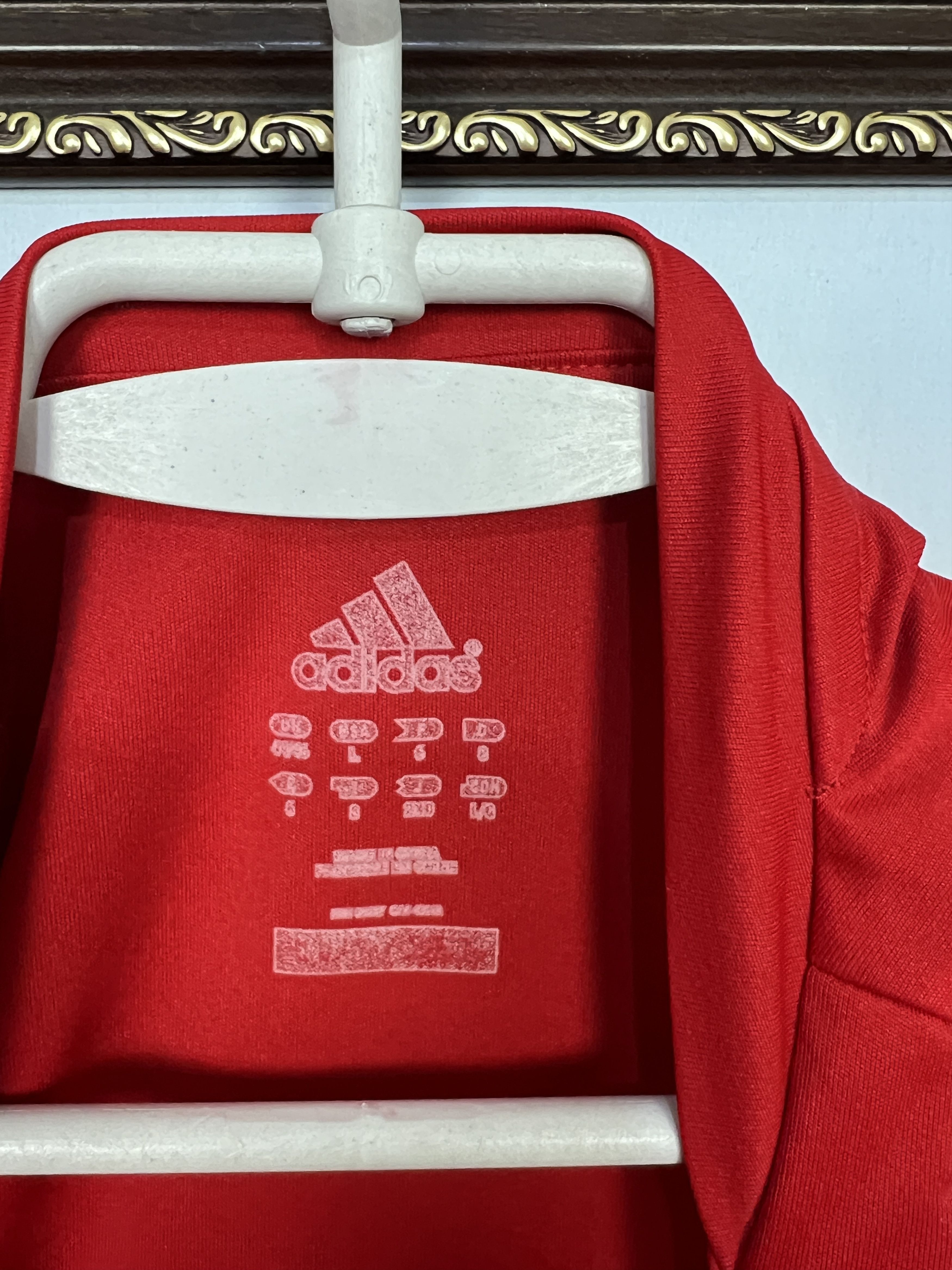 Adidas Vintage Adidas Liverpool Football Train Shirt Soccer Jersey Size US L / EU 52-54 / 3 - 5 Thumbnail