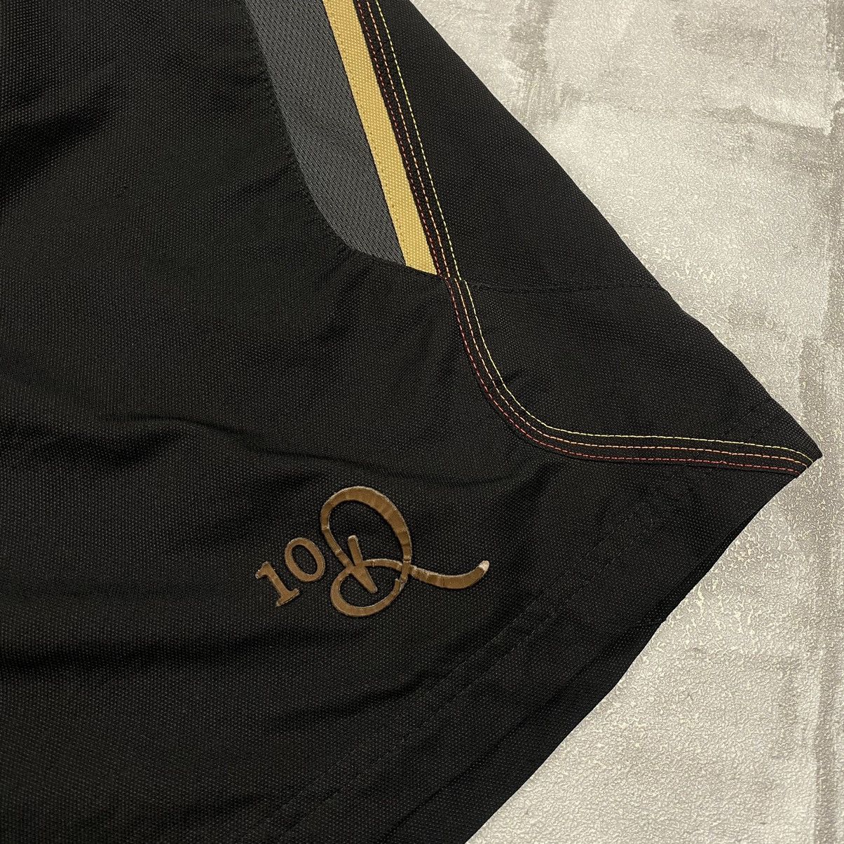 Nike Vintage Nike Ronaldinho 10 Shorts Size US 33 - 5 Thumbnail