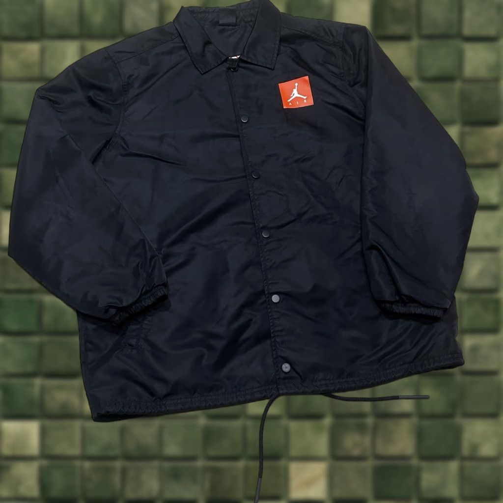 Jordan Brand Jordan Like Mike Gatorade Coaches Windbreaker Jacket Mens XL Black Size US XL / EU 56 / 4 - 1 Thumbnail