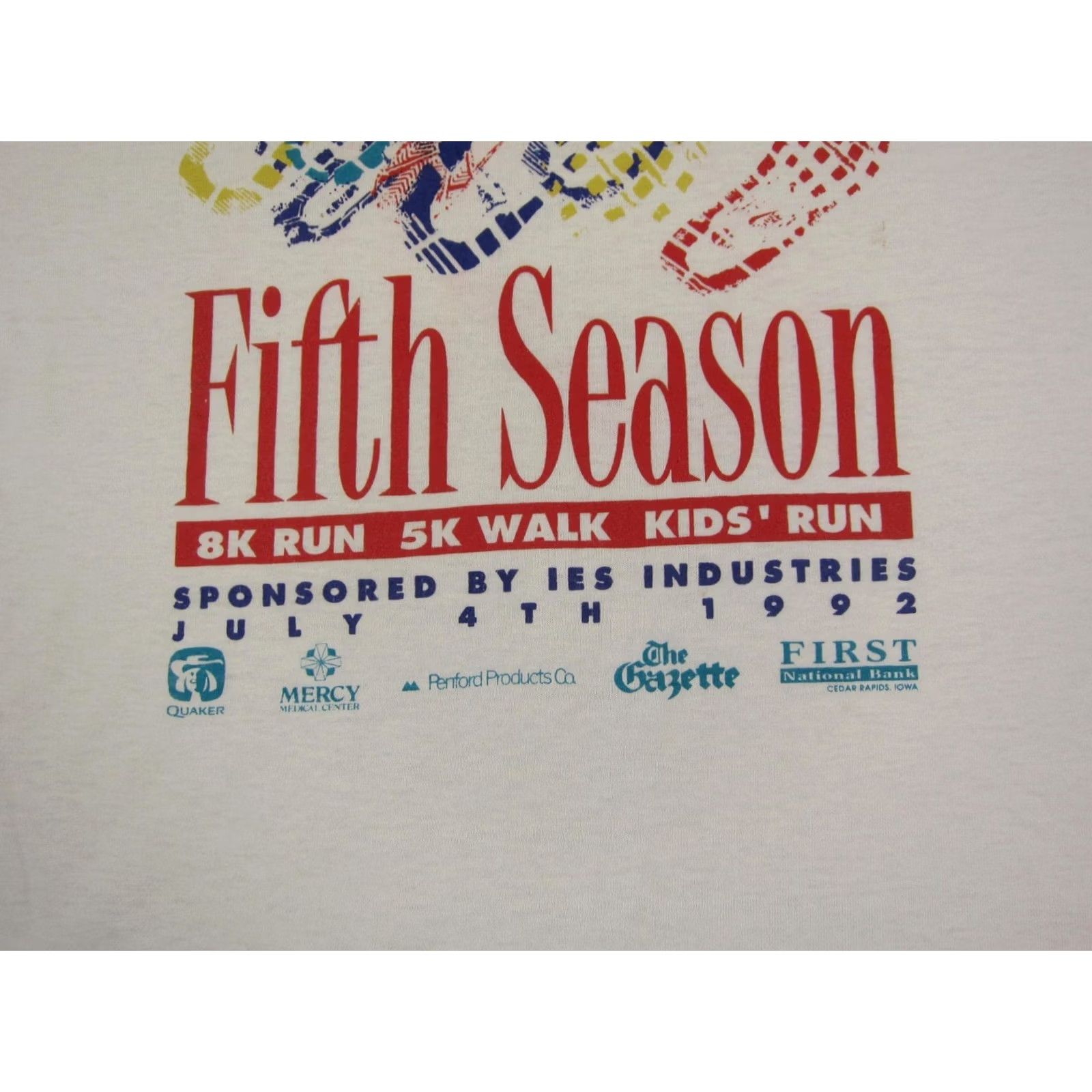 Vintage VINTAGE Running Shirt Large White Foot Print Run Single Stitch Made in USA Mens Size US L / EU 52-54 / 3 - 3 Thumbnail