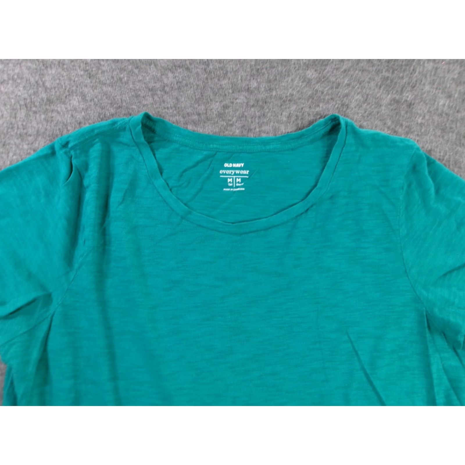 Old Navy Old Navy T-Shirt Women M Tall Green Basic Classic Casual Short Sleeve Pullover 100% Cotton Easy Care Workwear Day Clothing Size M / US 6-8 / IT 42-44 - 2 Thumbnail