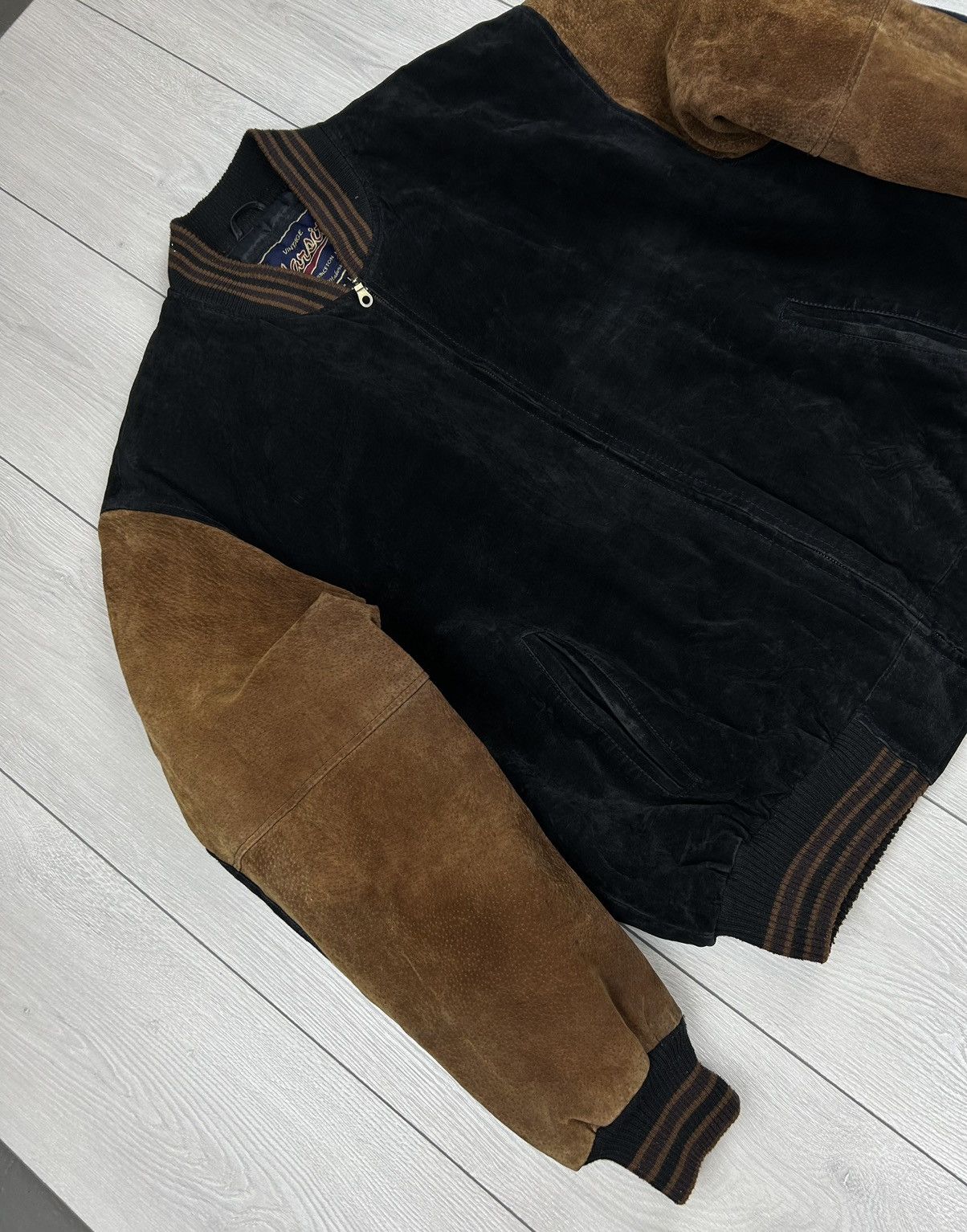 Vintage Vintage Varsity American Leather Bomber Jacket size L Size US L / EU 52-54 / 3 - 3 Thumbnail