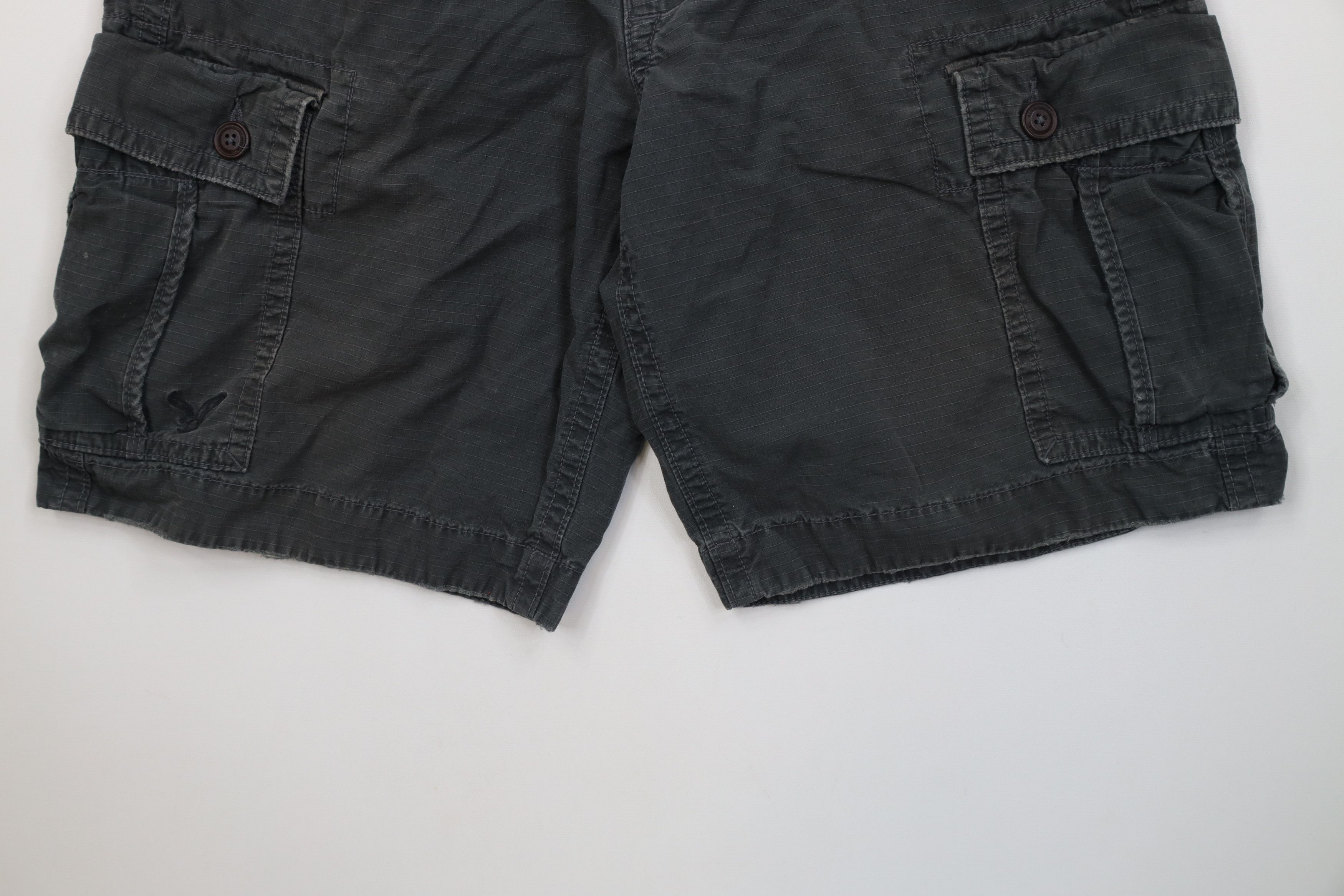 American Eagle Outfitters Vintage Y2K American Eagle Outfitters Cargo Shorts Gray Size US 34 / EU 50 - 4 Thumbnail