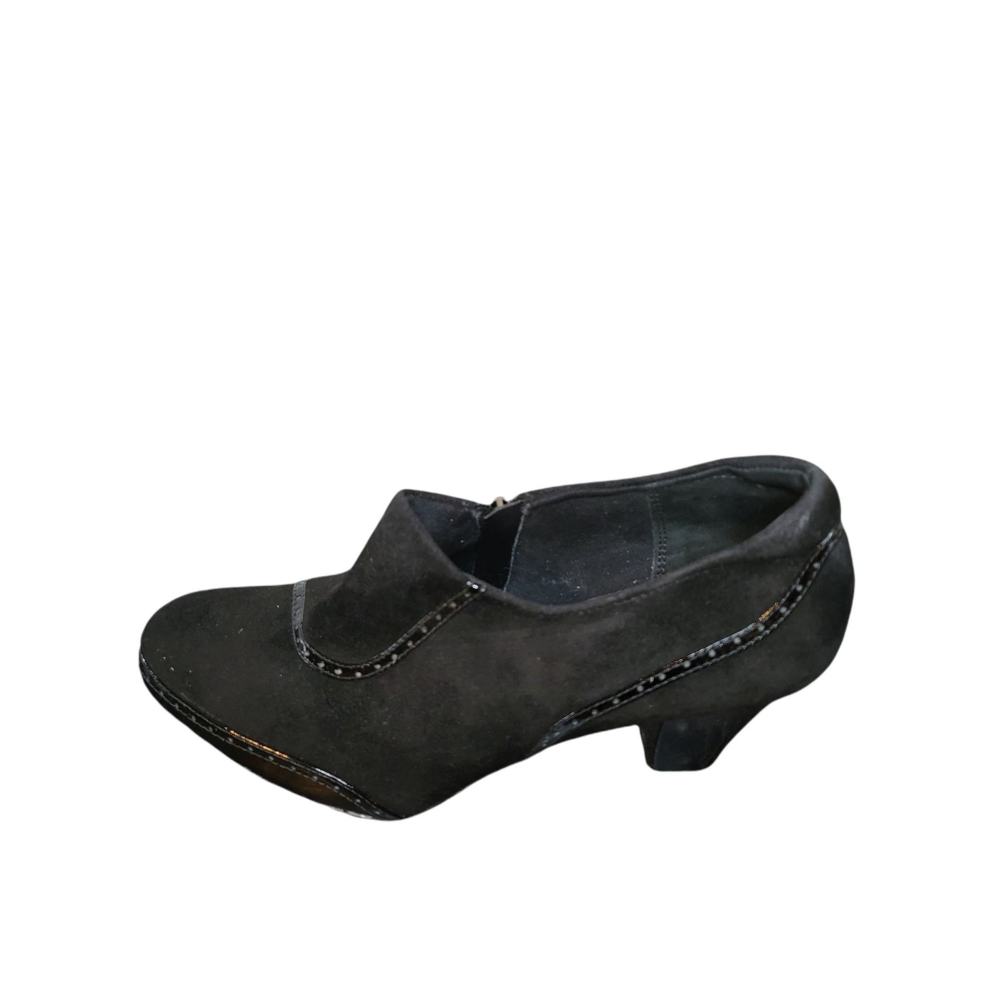Clarks Clarks Artisan Block Heels Women Sz 10M Black Suede Leather Size US 10 / IT 40 - 1 Thumbnail