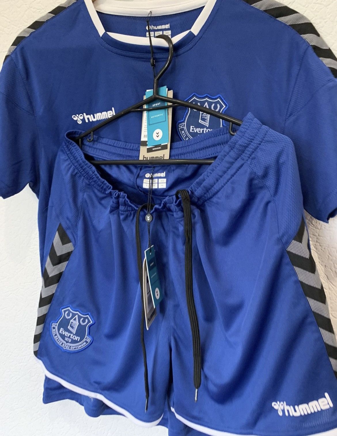Hummel Hummel Everton Women Suit Soccer Jersey Shorts Size L / US 10 / IT 46 - 2 Thumbnail