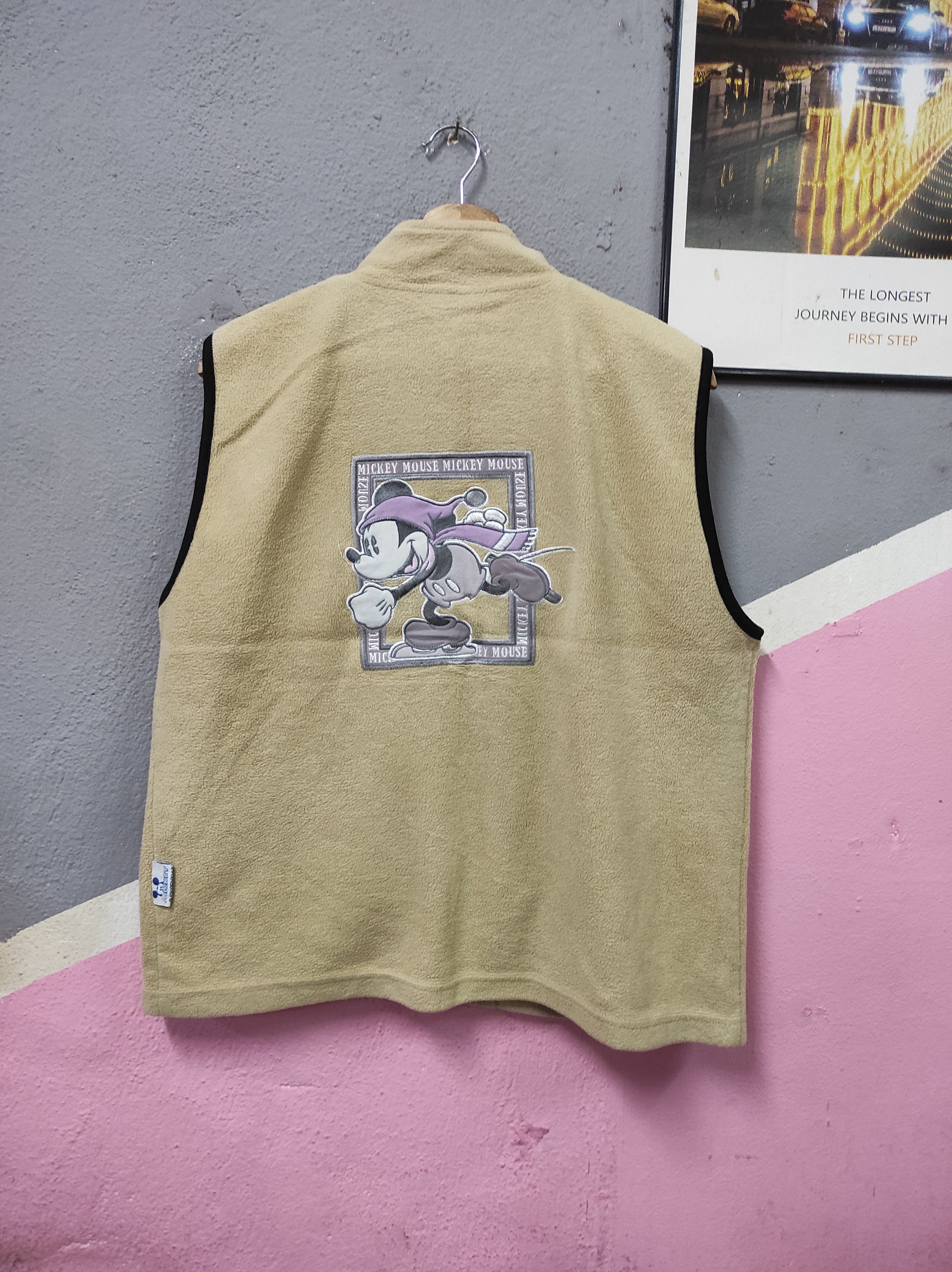 Japanese Brand × Mickey Mouse × Vintage MICKEY & CO MICKEY MOUSE EMBROIDERY VEST JACKET SLEEVELESS Size US M / EU 48-50 / 2 - 1 Thumbnail
