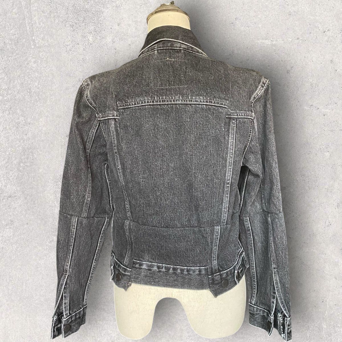 Levi's × Vetements Fall18 Deconstructed Denim Jacket Size S / US 4 / IT 40 - 7 Thumbnail