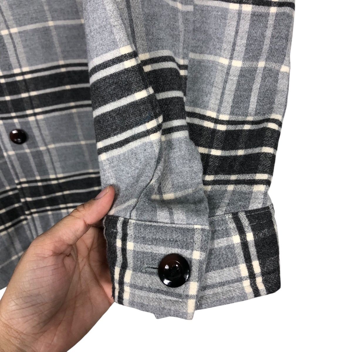Japanese Brand × Vintage 📌Vintage Wool Button Jacket GU Japan Tartan Issey Miyake Size US L / EU 52-54 / 3 - 16 Thumbnail