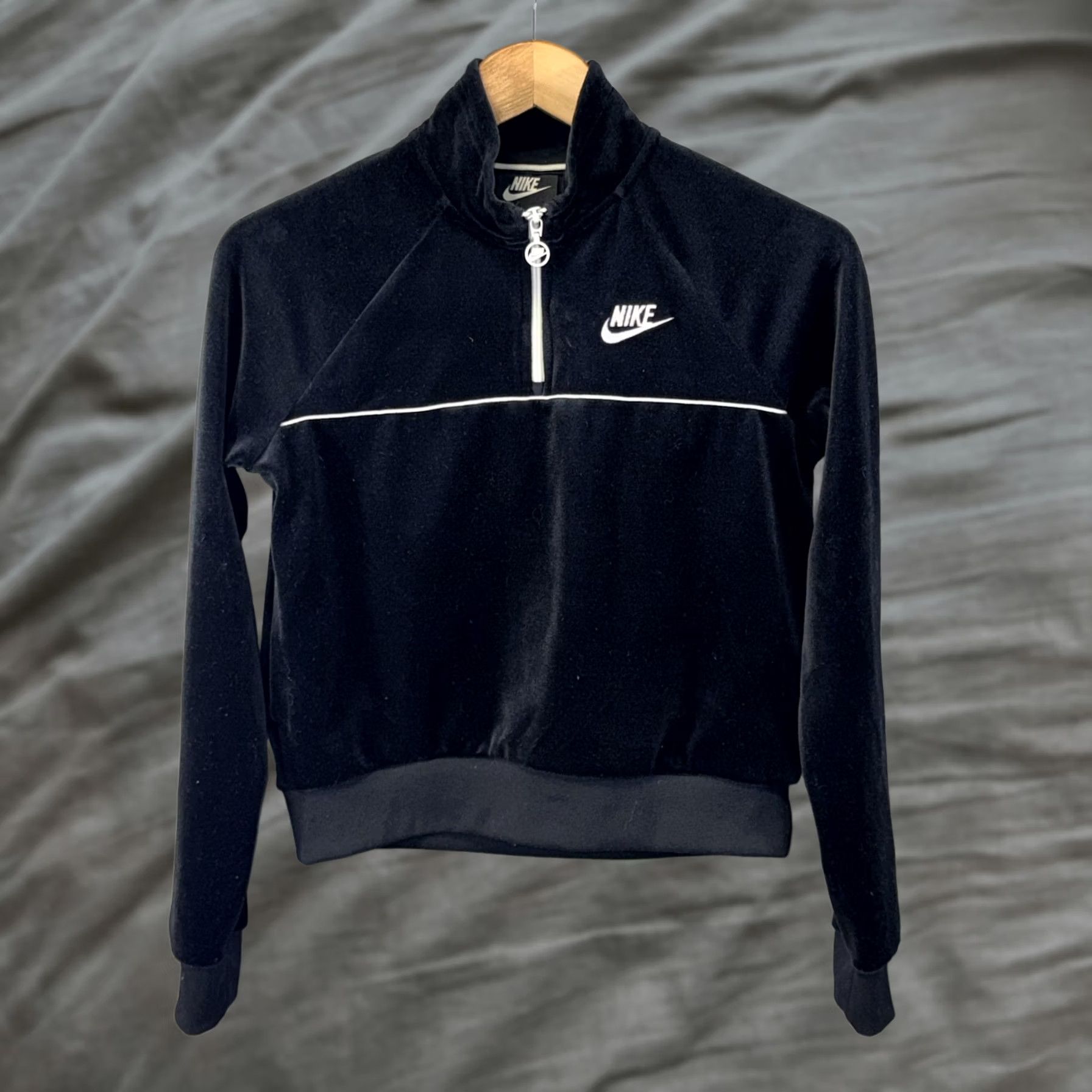 Nike Nike Pullover Womens Small Black Velour Half Zip Swoosh Logo Retro 939491-010 Size S / US 4 / IT 40 - 1 Thumbnail