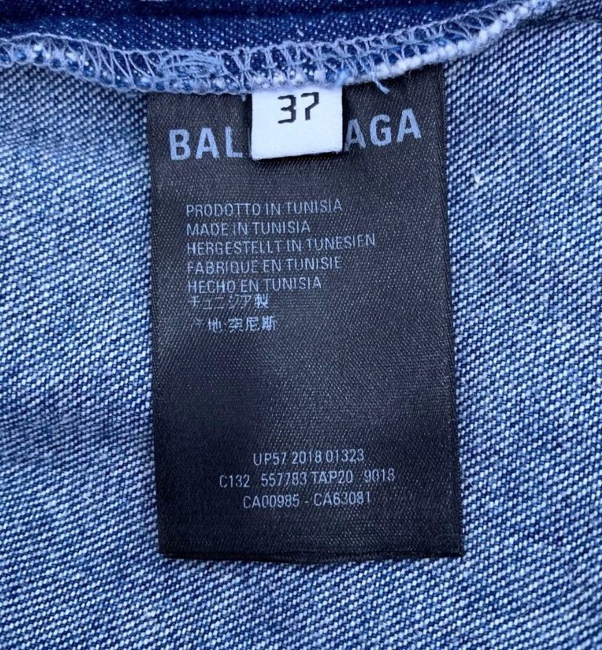 Balenciaga Balenciaga Blue denim shirt with embroidered letter collar Size US S / EU 44-46 / 1 - 6 Thumbnail