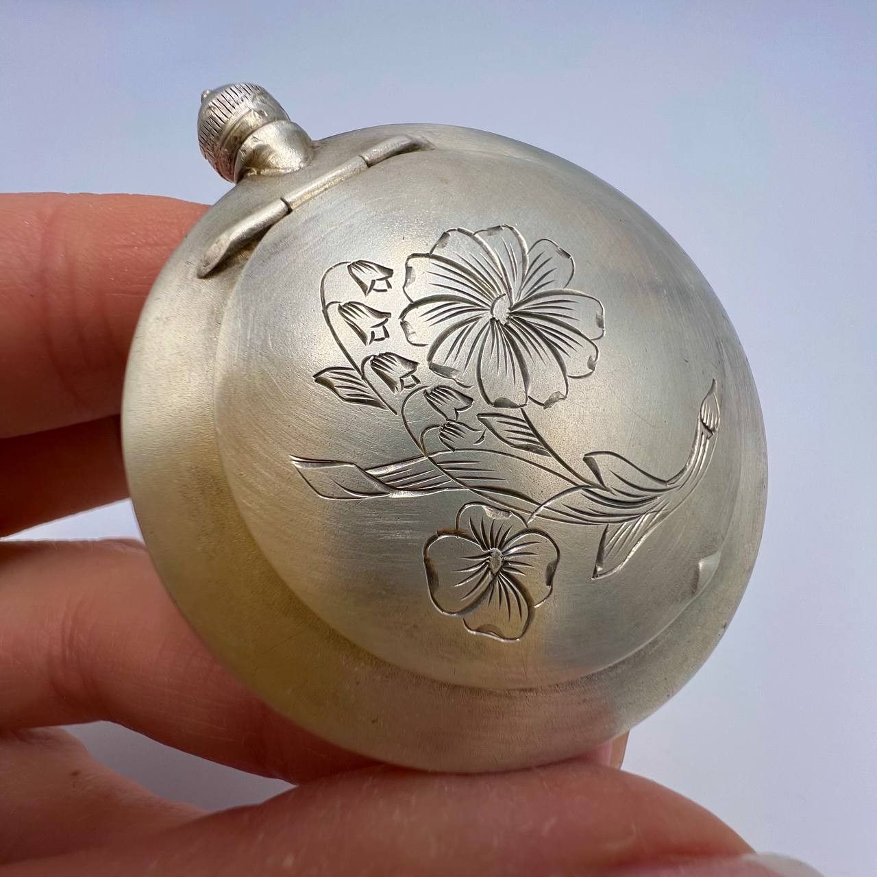 Vintage Vintage USSR Silver 875 Compact Powder Box Perfume Flask Size ONE SIZE - 1 Thumbnail