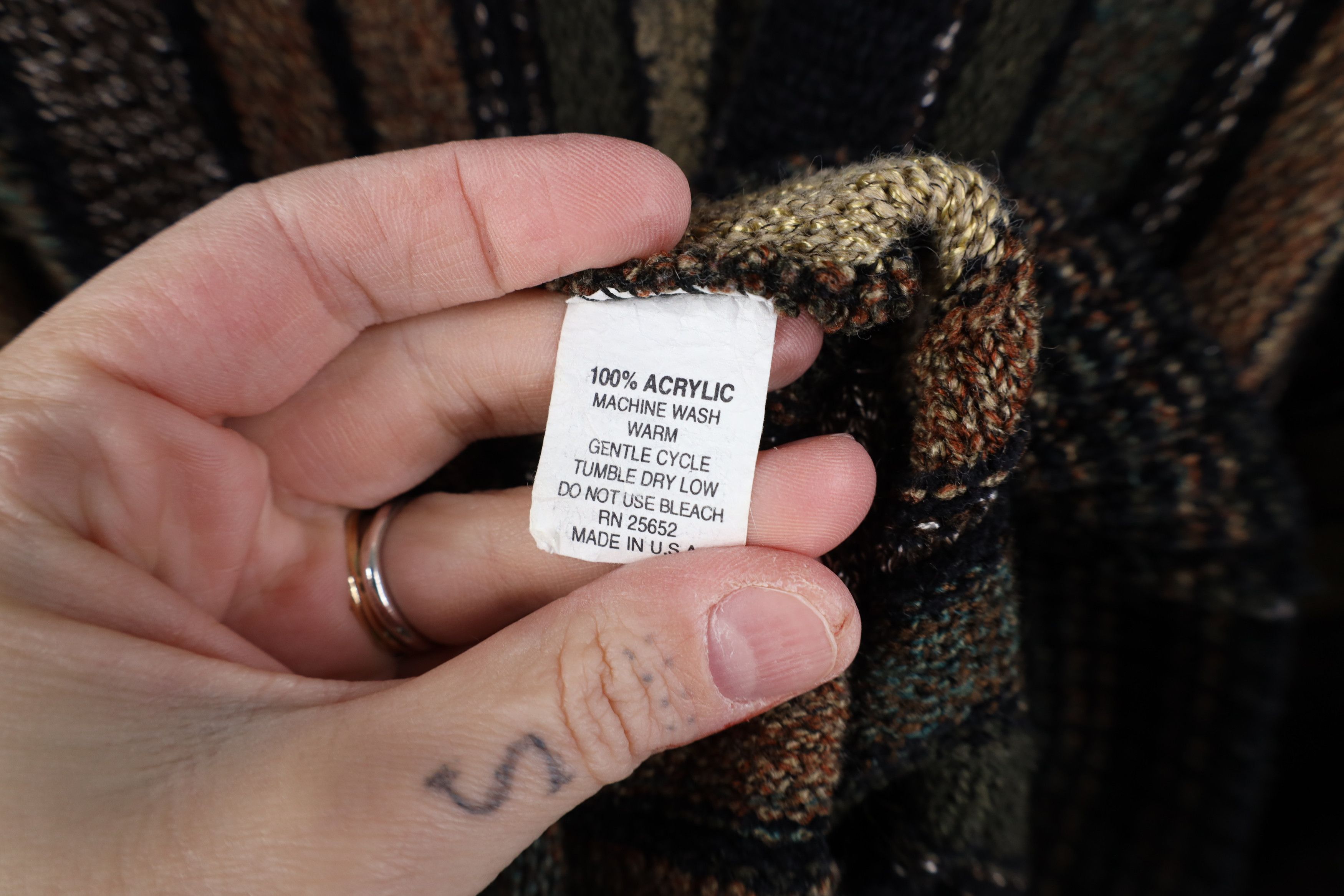 Vintage Vintage 90s Coogi Style Knit Crewneck Sweater Earth Tone Size US XL / EU 56 / 4 - 8 Thumbnail