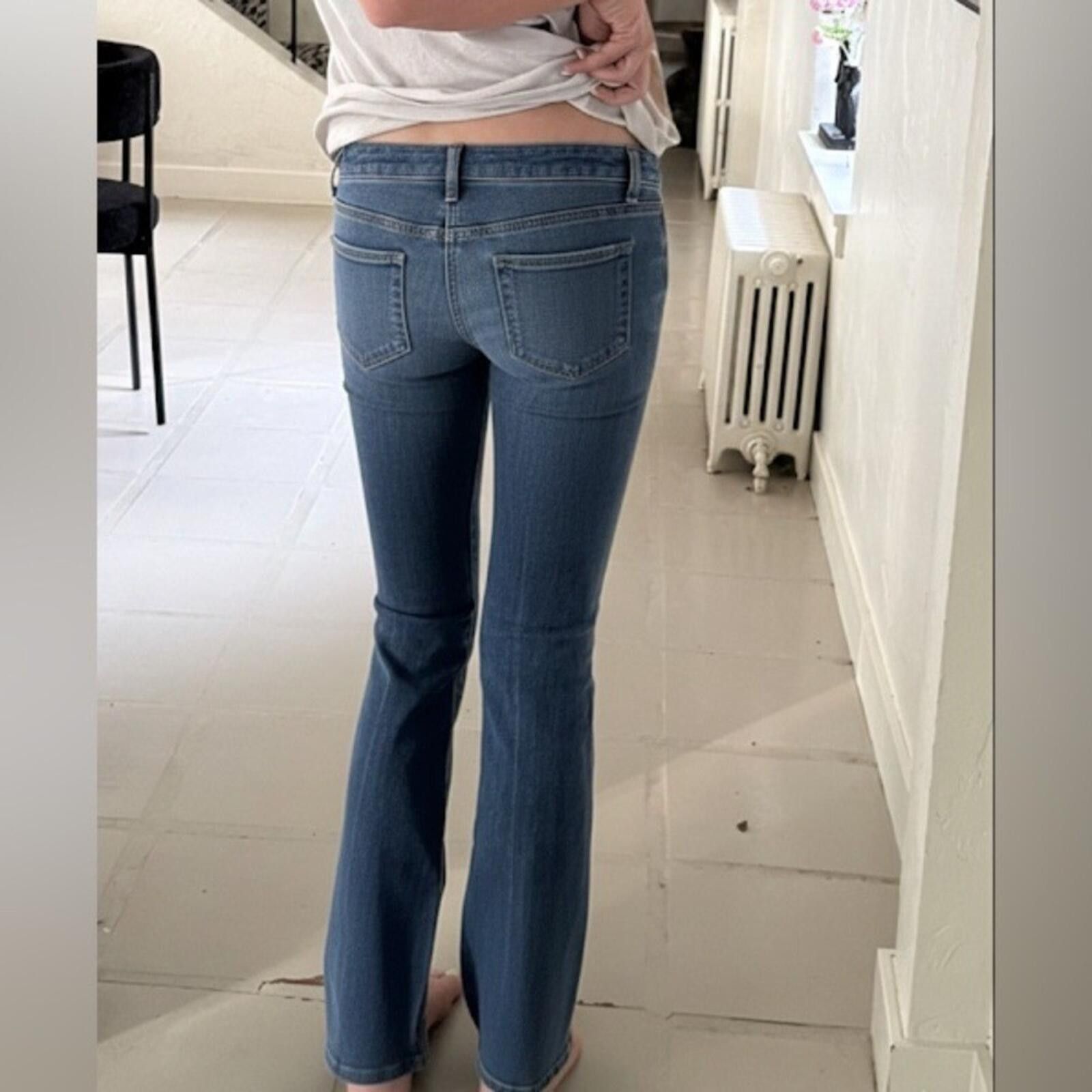 J Brand J Brand Love Story 27 Low Rise Blue Jeans 32.5 Inseam Size 27" / US 4 / IT 40 - 2 Thumbnail