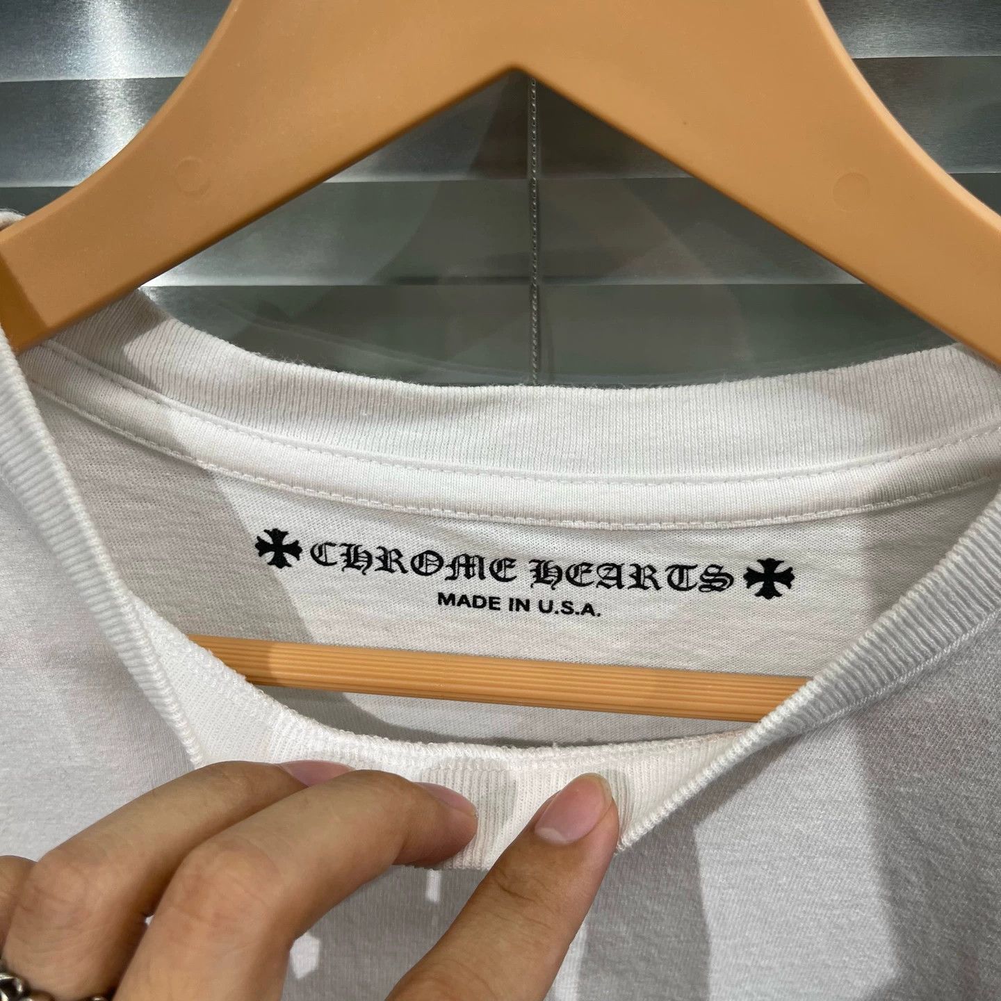 Chrome Hearts Chrome Hearts Mattyboy Flag Scroll White L Tee 99N #11313 Size US L / EU 52-54 / 3 - 3 Thumbnail