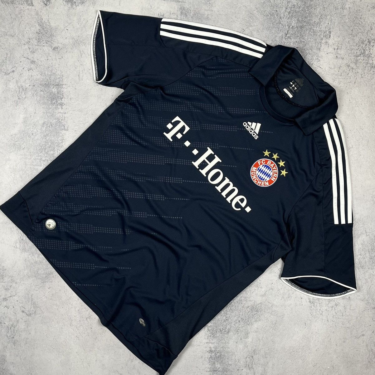Adidas Vintage Adidas Bayern Munchen Away soccer jersey 2008/09 Size US XL / EU 56 / 4 - 1 Thumbnail