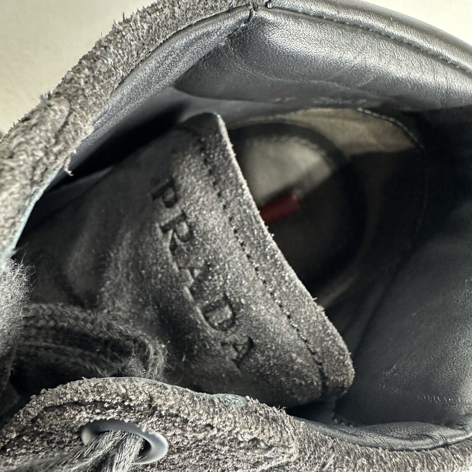 Prada prada high-top linea rossa Gray Suede sneakers uK Size 8 Size US 9 / EU 42 - 9 Thumbnail