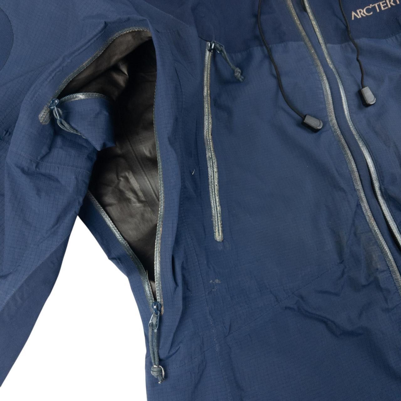 Arc'teryx Vintage Arcteryx Goretex Paclite Zip Up Jacket Womens Size M Size M / US 6-8 / IT 42-44 - 7 Thumbnail