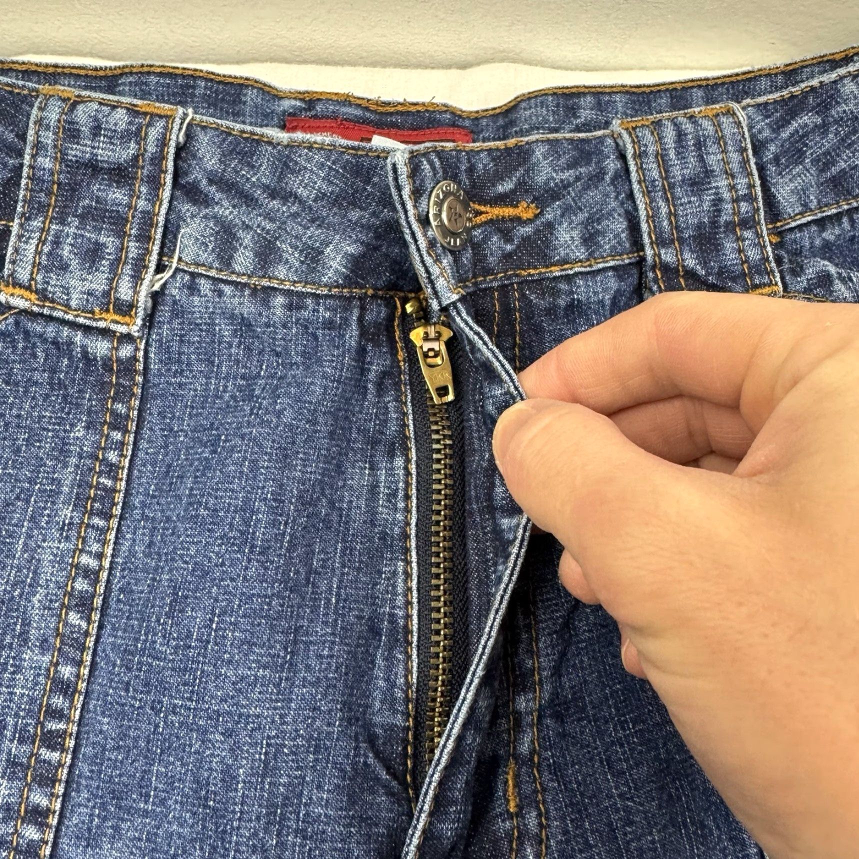 Vintage VINTAGE Arizona Jeans Company Jeans Womens 16 1/2 Plus Blue Hipster 90s Y2K Flare Jeans Womens Plus Size 16 1/2 Blue Hipster 90s Y2K Flare Size 38" / US 16 / IT 52 - 6 Thumbnail