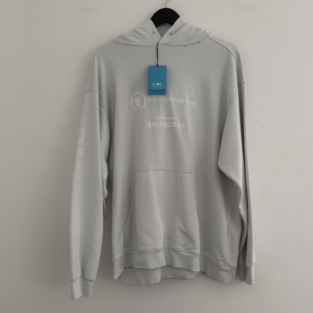 Balenciaga Balenciaga World Food Program Distressed Hoodie Size US S / EU 44-46 / 1 - 1 Thumbnail