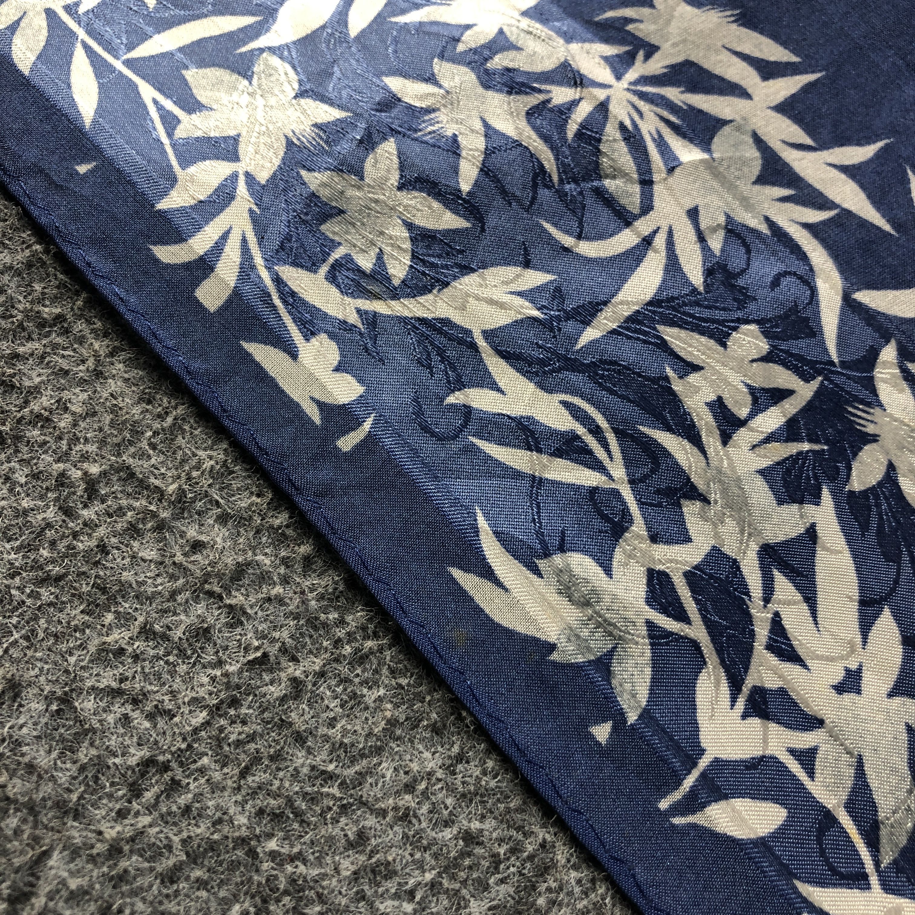 Japanese Brand Vintage Luciano Soprani Floral Silk Scarf M1180 Size ONE SIZE - 8 Thumbnail