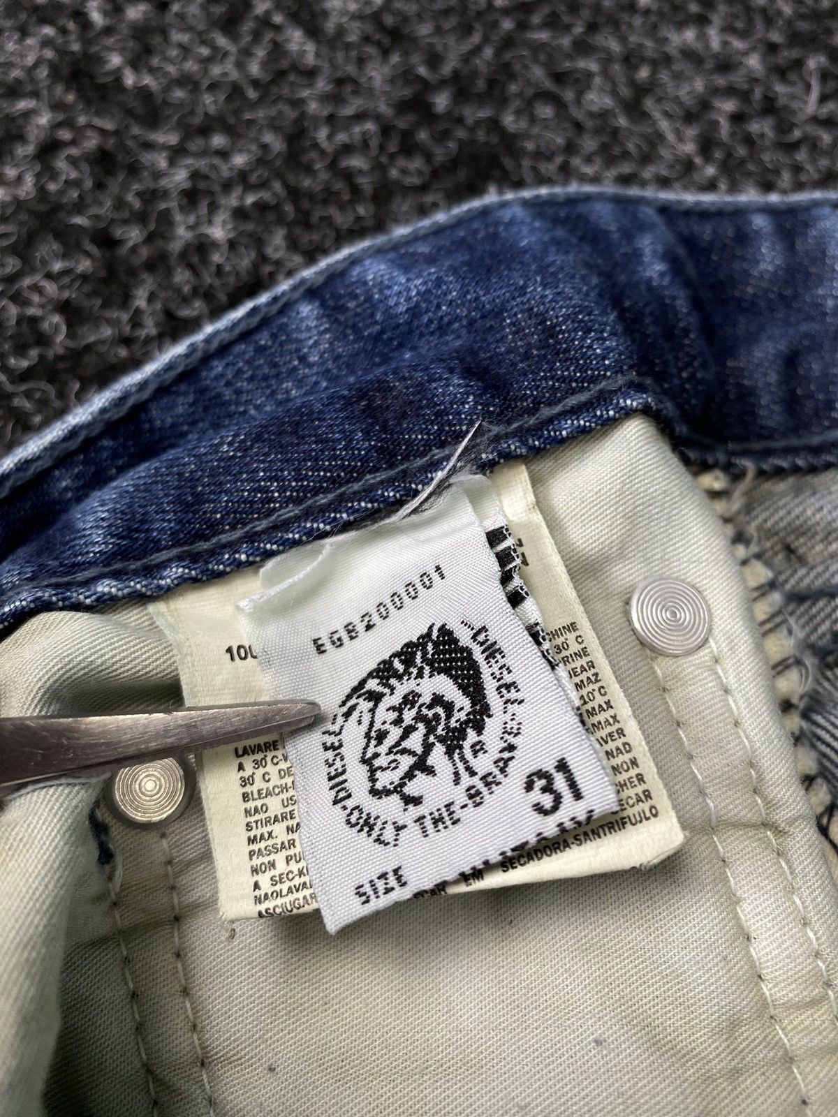 Diesel × If Six Was Nine × Vintage Crazy Vintage 90s Diesel Flared Baggy Jeans Size 31" - 7 Thumbnail