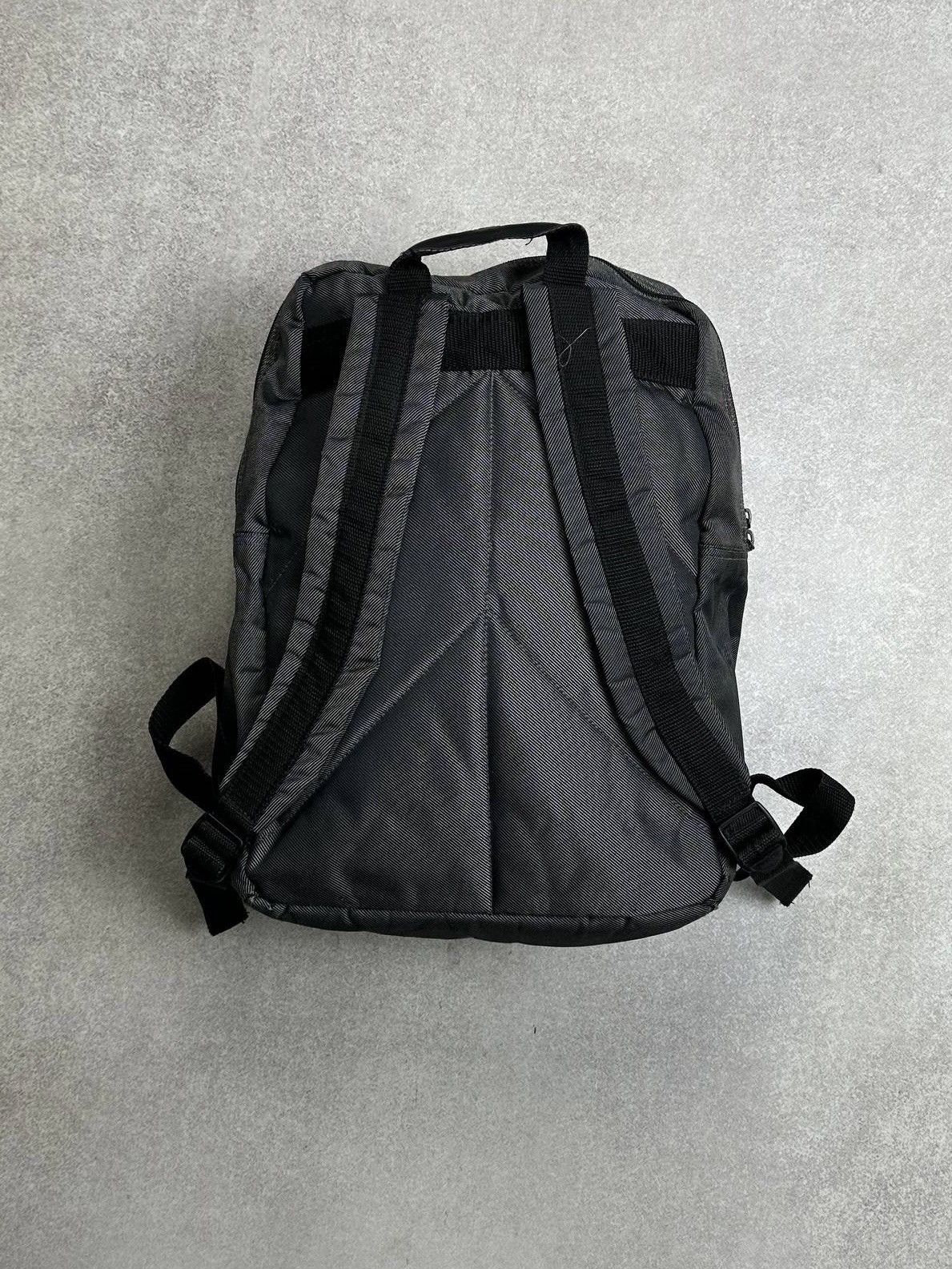 Nike Vintage Nike Swoosh Black Backpack Rare Os Size ONE SIZE - 4 Thumbnail
