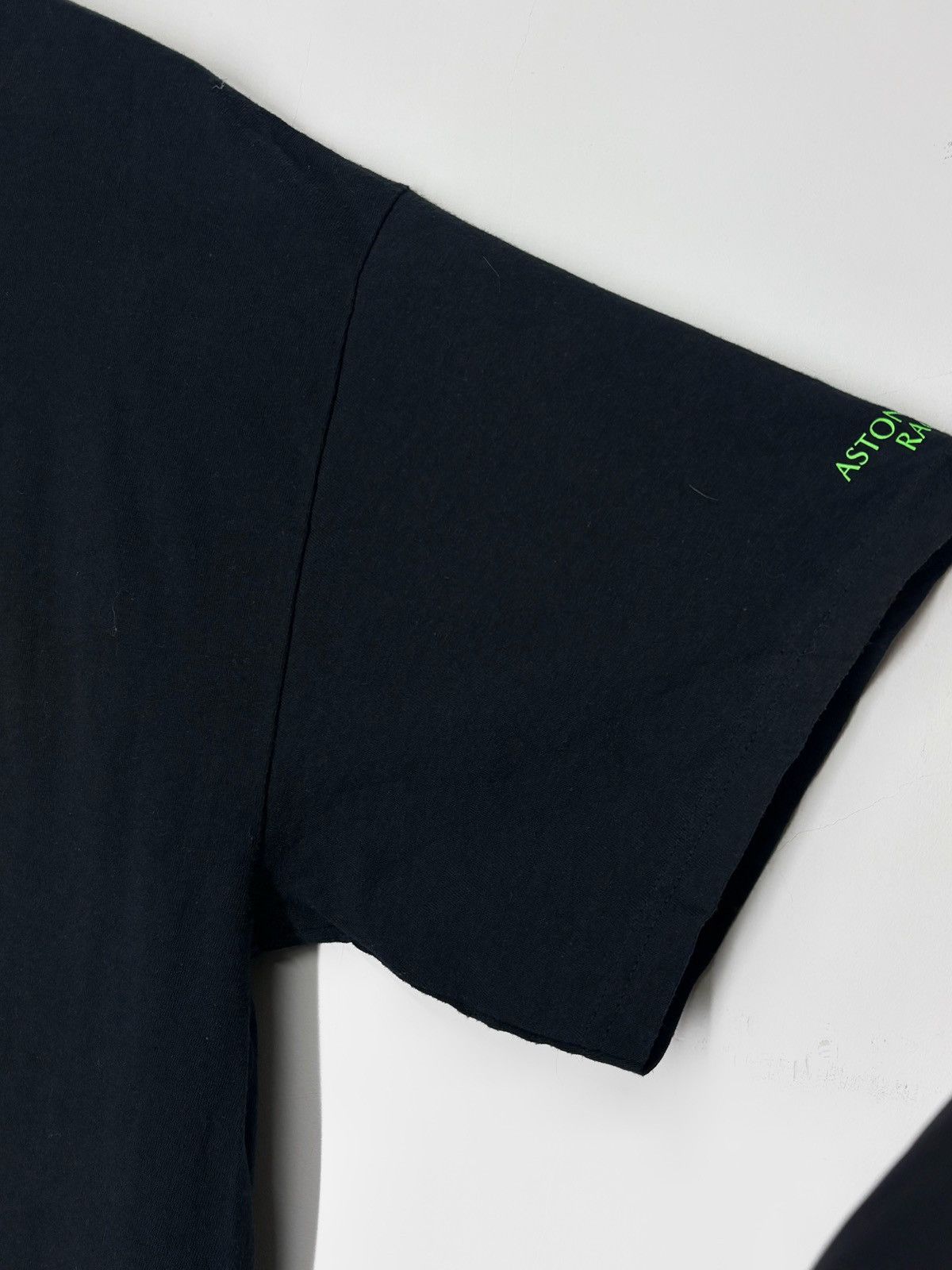 Formula 1 Vintage Aston Martin The Famous Five F1 Le Mans t-shirt Size US XL / EU 56 / 4 - 7 Thumbnail