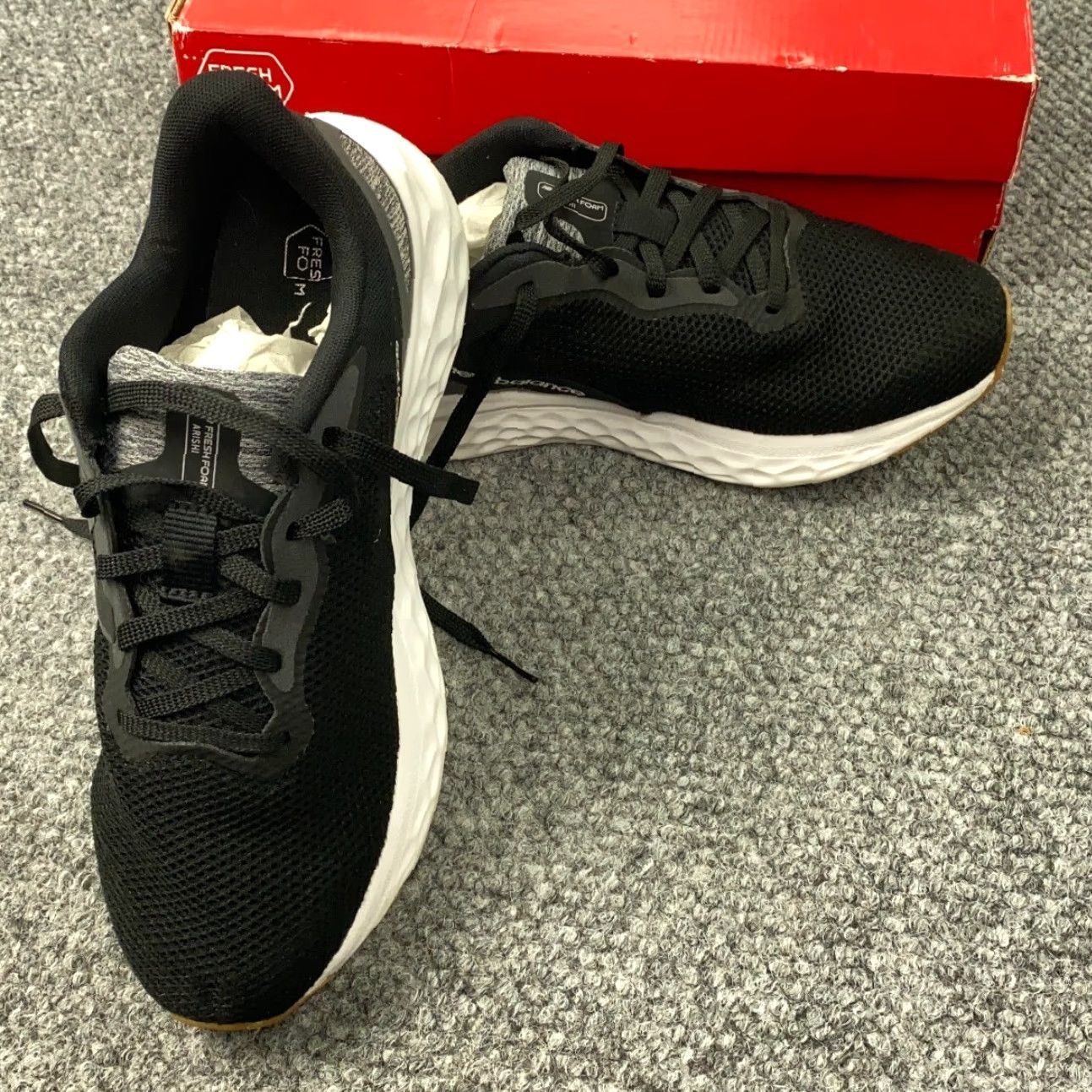 New Balance New Balance Arishi V4 Mens 4E Wide Black Fresh Foam Running Sneakers Size 8 Size US 8 / EU 41 - 2 Thumbnail
