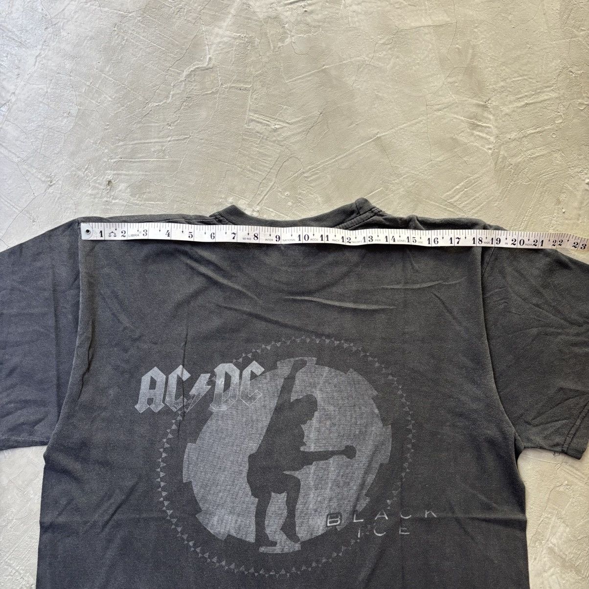 AC/DC Vintage AC/DC "Black Ice" tour t-shirt Size US XL / EU 56 / 4 - 8 Thumbnail