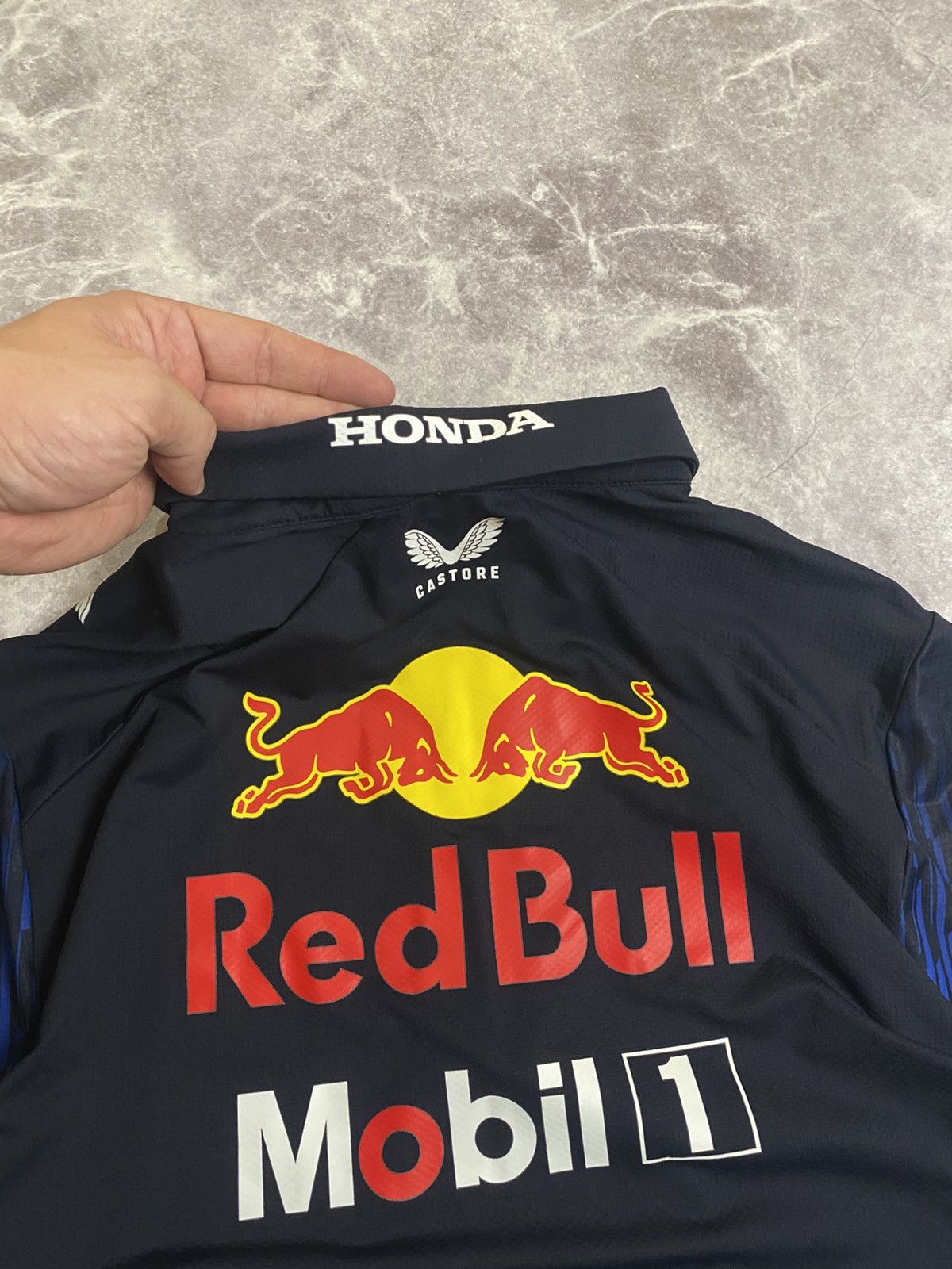 Castore Castore Mobil 1 Honda Red bull Racing Jersey Size: L Size US M / EU 48-50 / 2 - 9 Thumbnail
