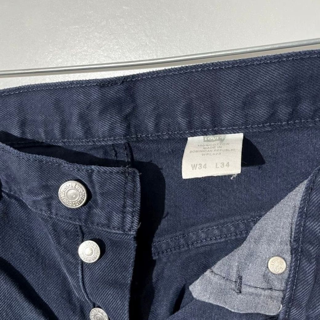 Levi's VNT Levi's 501 Jeans 34x34 Dark Indigo Blue Straight Leg Button Fly Denim M20 Mens Jeans Regular Rise 34 in Denim Blue Vintage: No Size US 34 / EU 50 - 3 Thumbnail