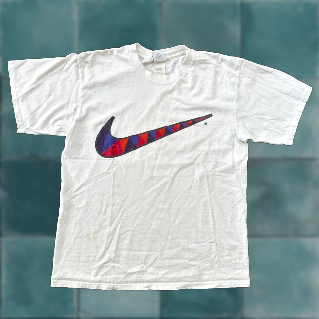 VINTAGE Nike Urban Jungle Gym T Shirt White M Men Crew Neck Short Sleeve Nike Swoosh Basic Tee Movie Promo 90s Vintage Theme Mens