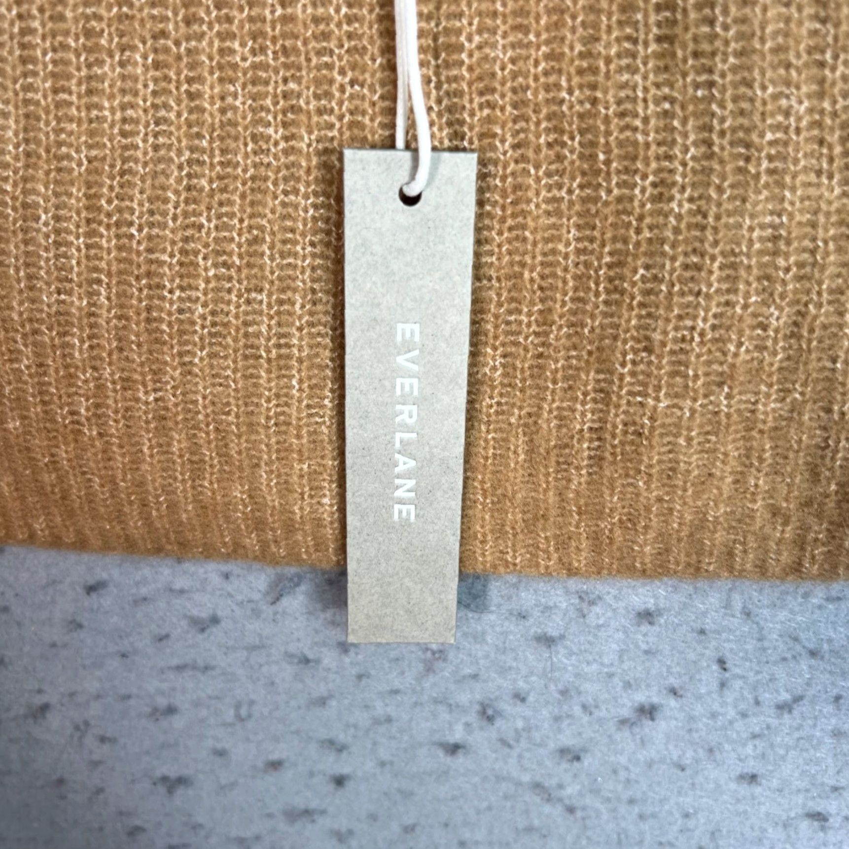 Everlane Everlane Tank Shirt Womens Small Wool Blend Cropped Square Neck Strap Wide Strap Casual Brown Knit Vintage No Size S / US 4 / IT 40 - 5 Thumbnail