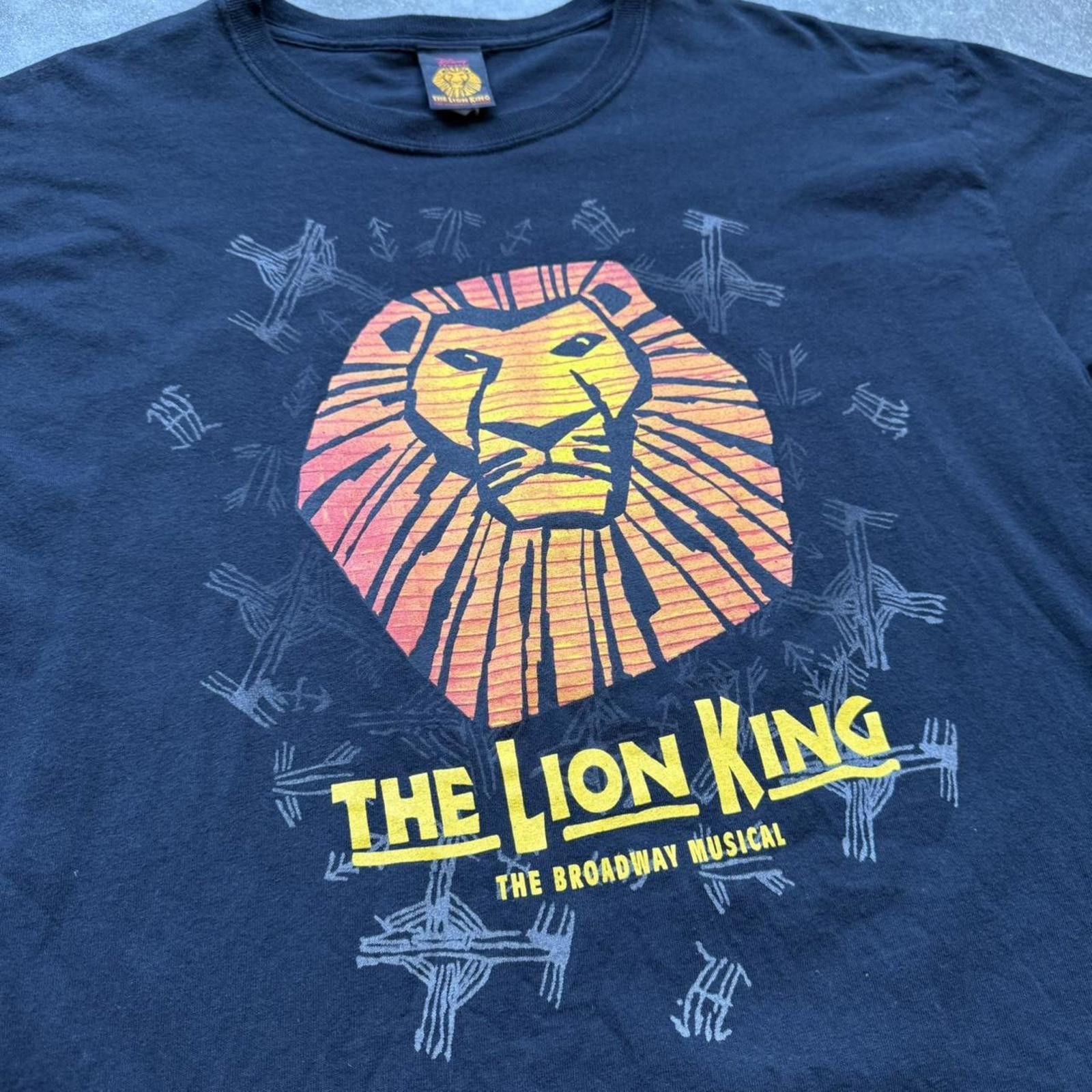 Disney Disney The Lion King Broadway Musical Merch Graphic T-Shirt Size US L / EU 52-54 / 3 - 3 Thumbnail