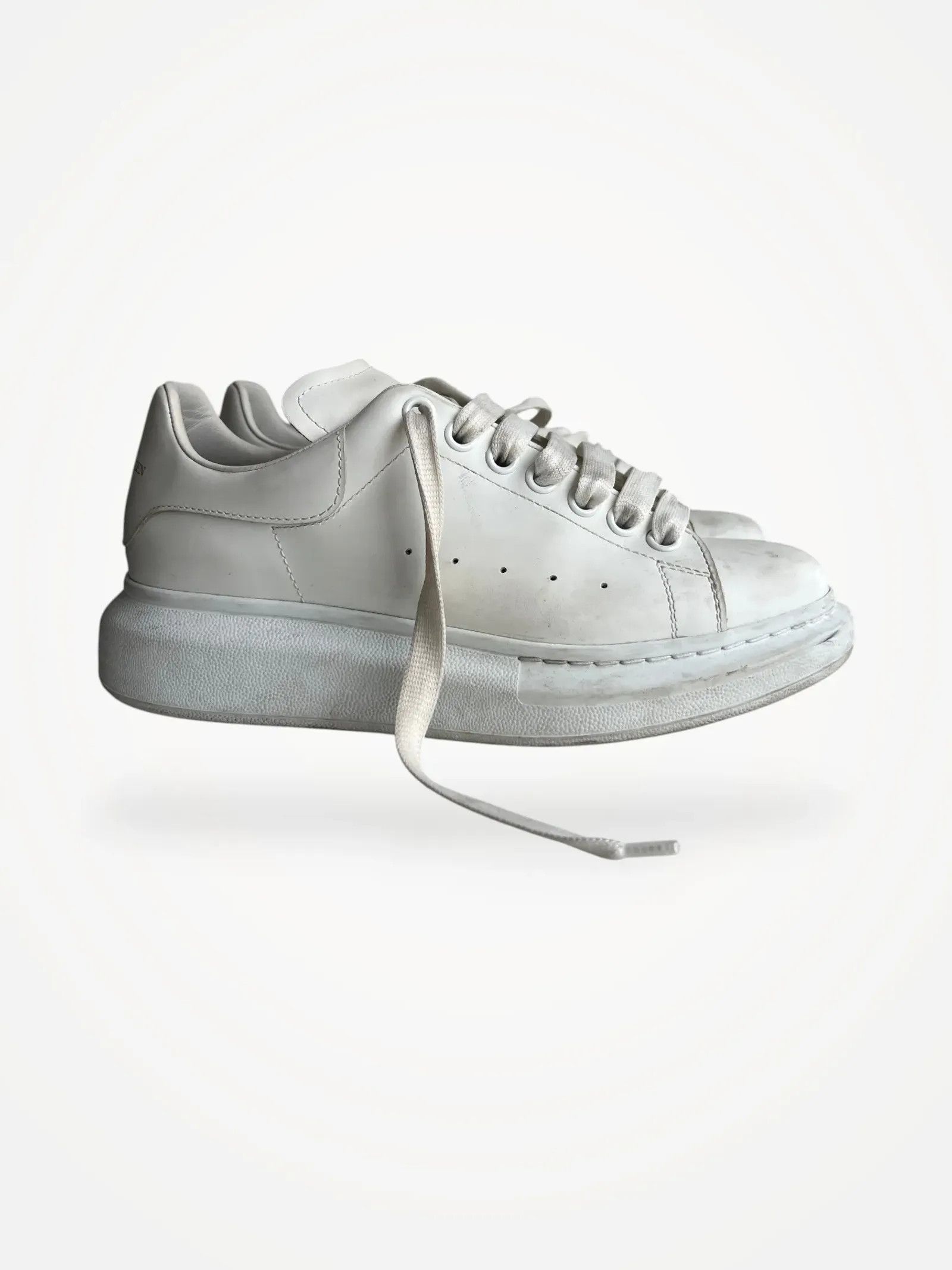 Alexander McQueen Alexander McQueen Oversized Sneaker Sneakers Size US 8 / IT 38 - 1 Thumbnail