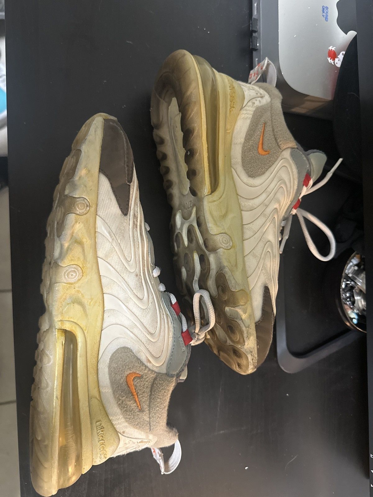Nike × Travis Scott Travis Scott Air Max 270’s Size US 7.5 / EU 40-41 - 6 Thumbnail