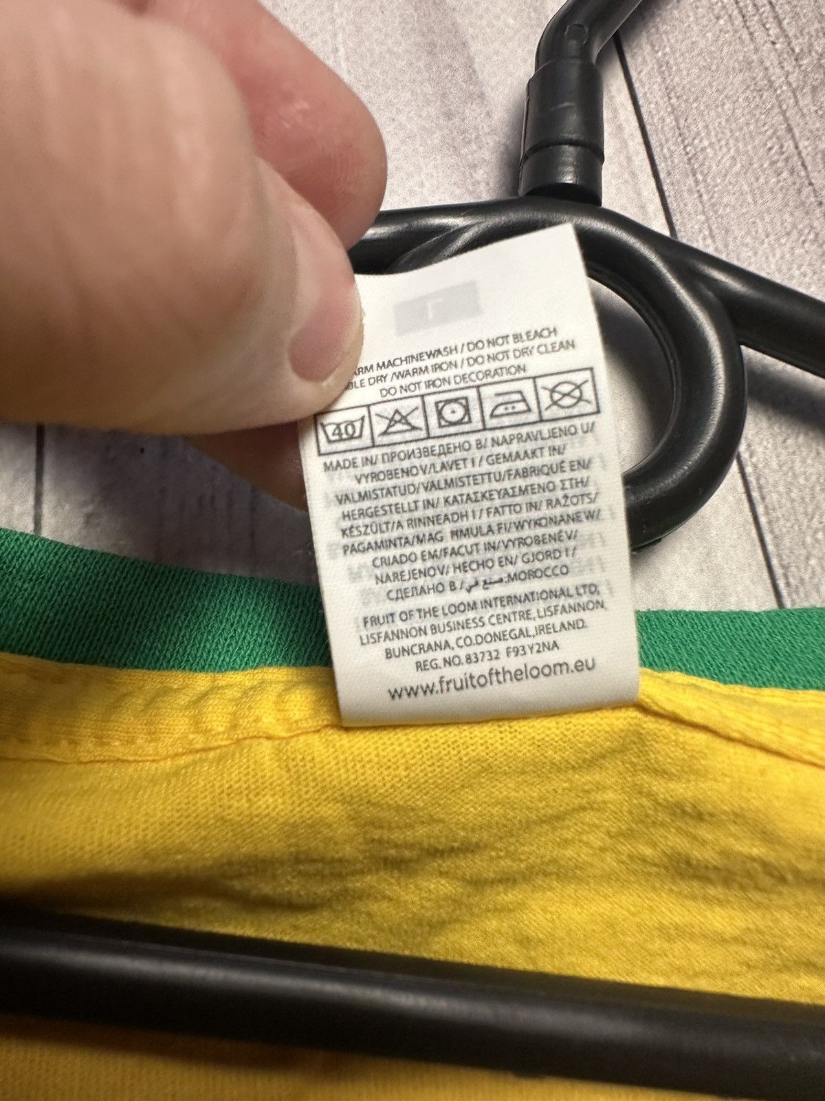 Vintage Vintage Brasil soccer fans tee logo Brazil size L yellow Size US L / EU 52-54 / 3 - 5 Thumbnail