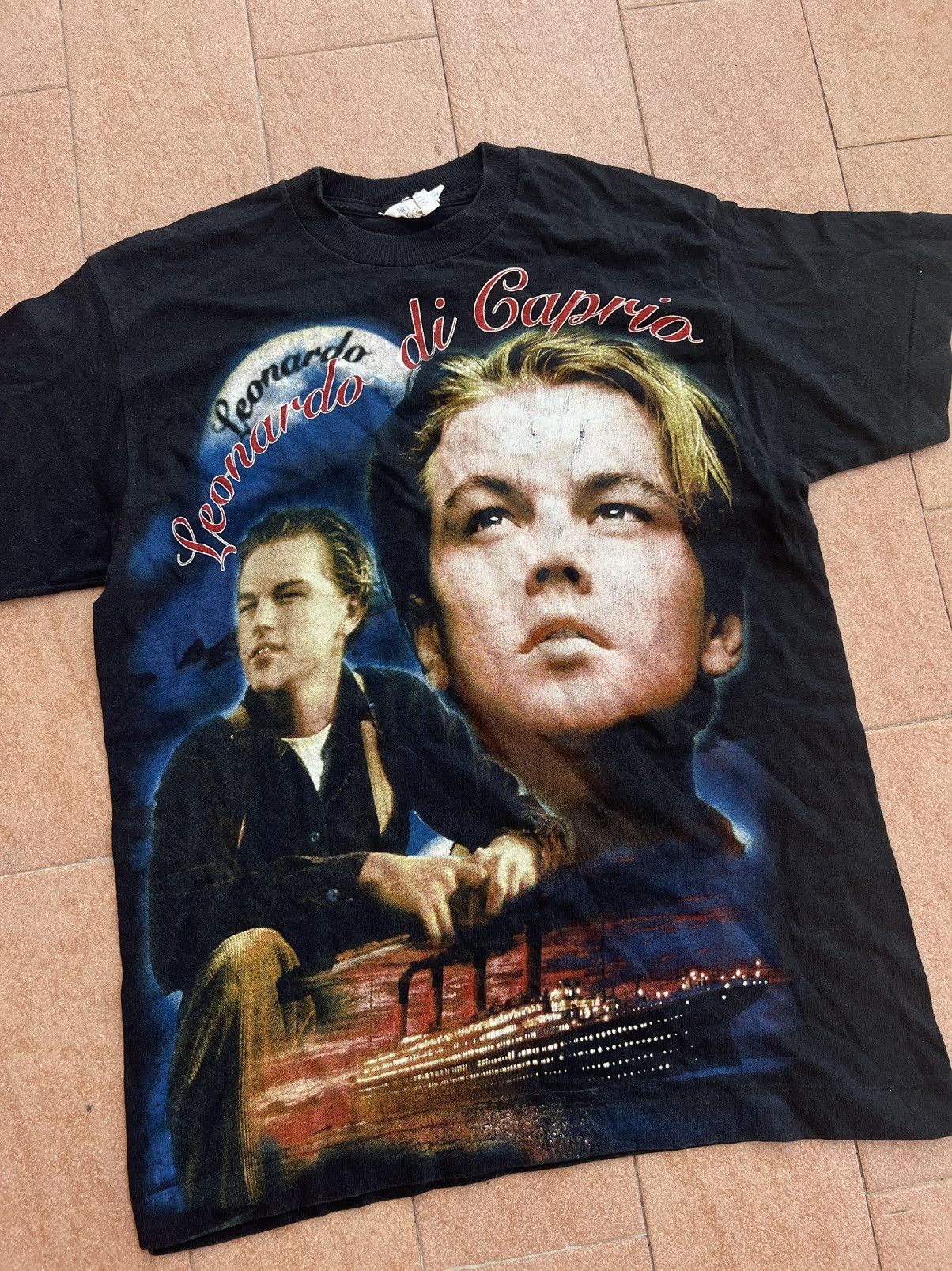 Vintage Vintage Leonardo DiCaprio Movie Shirt Size US S / EU 44-46 / 1 - 2 Thumbnail