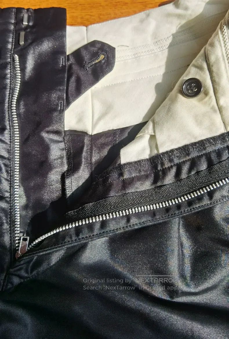 Comme des Garcons Comme des Garcons size XS High-waisted shorts, black shiny Size 25" / US 0 / IT 36 - 3 Thumbnail