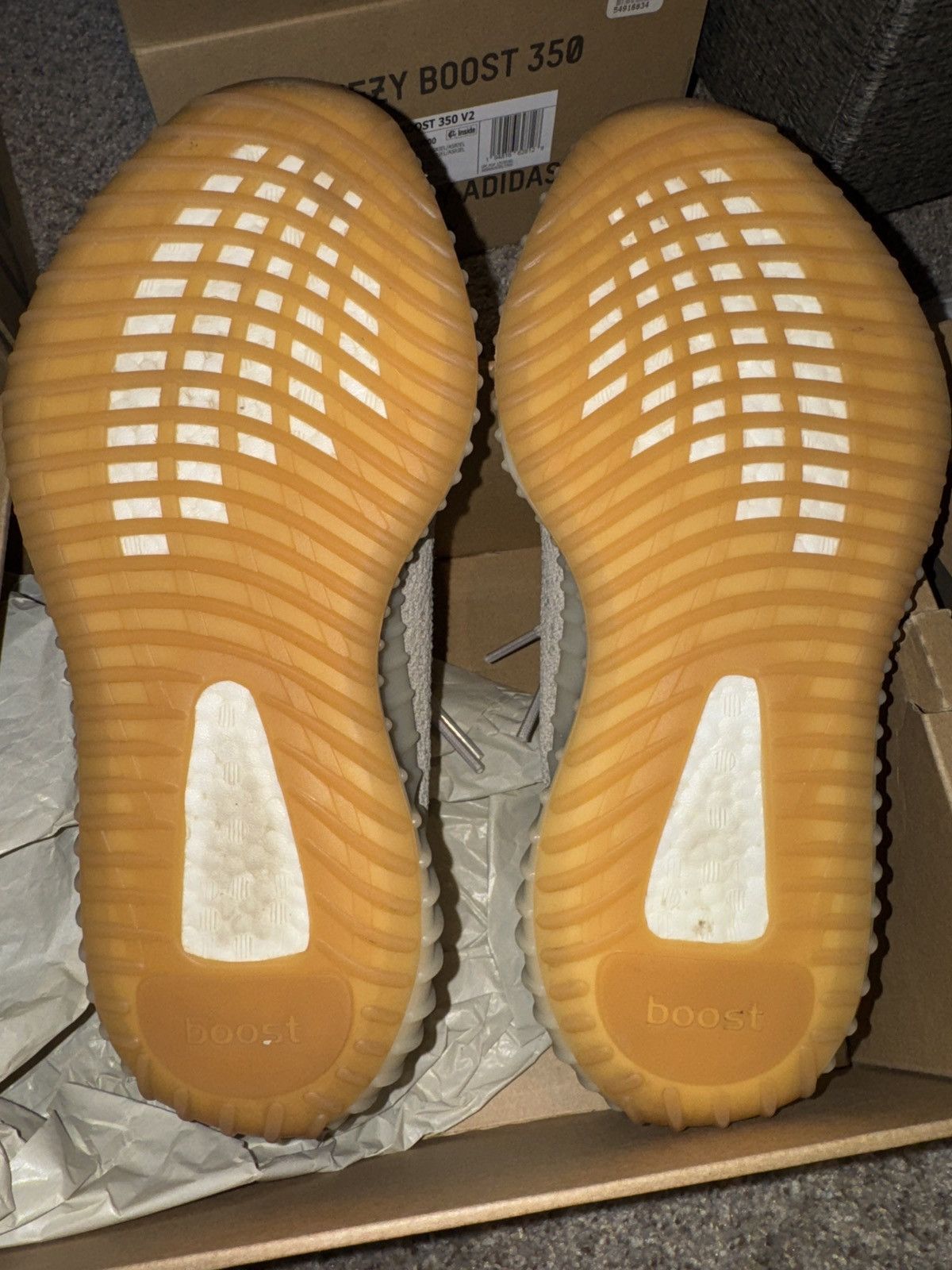 Yeezy Yeezy Boost 350 V2 Size US 8 / EU 41 - 5 Thumbnail