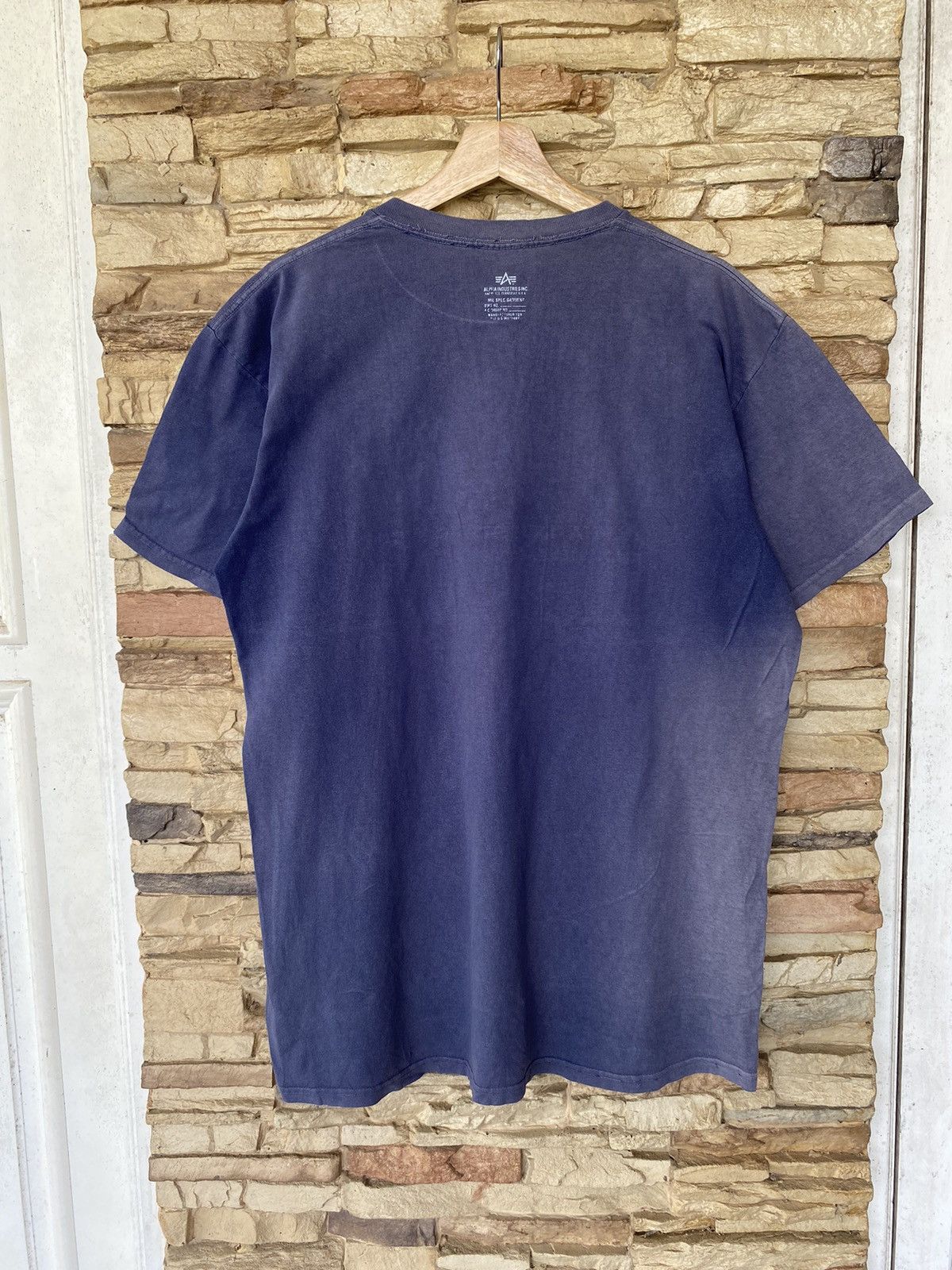 Alpha Industries × Vintage Vintage Alpha Industries Distressed Faded Tees Size US L / EU 52-54 / 3 - 8 Thumbnail