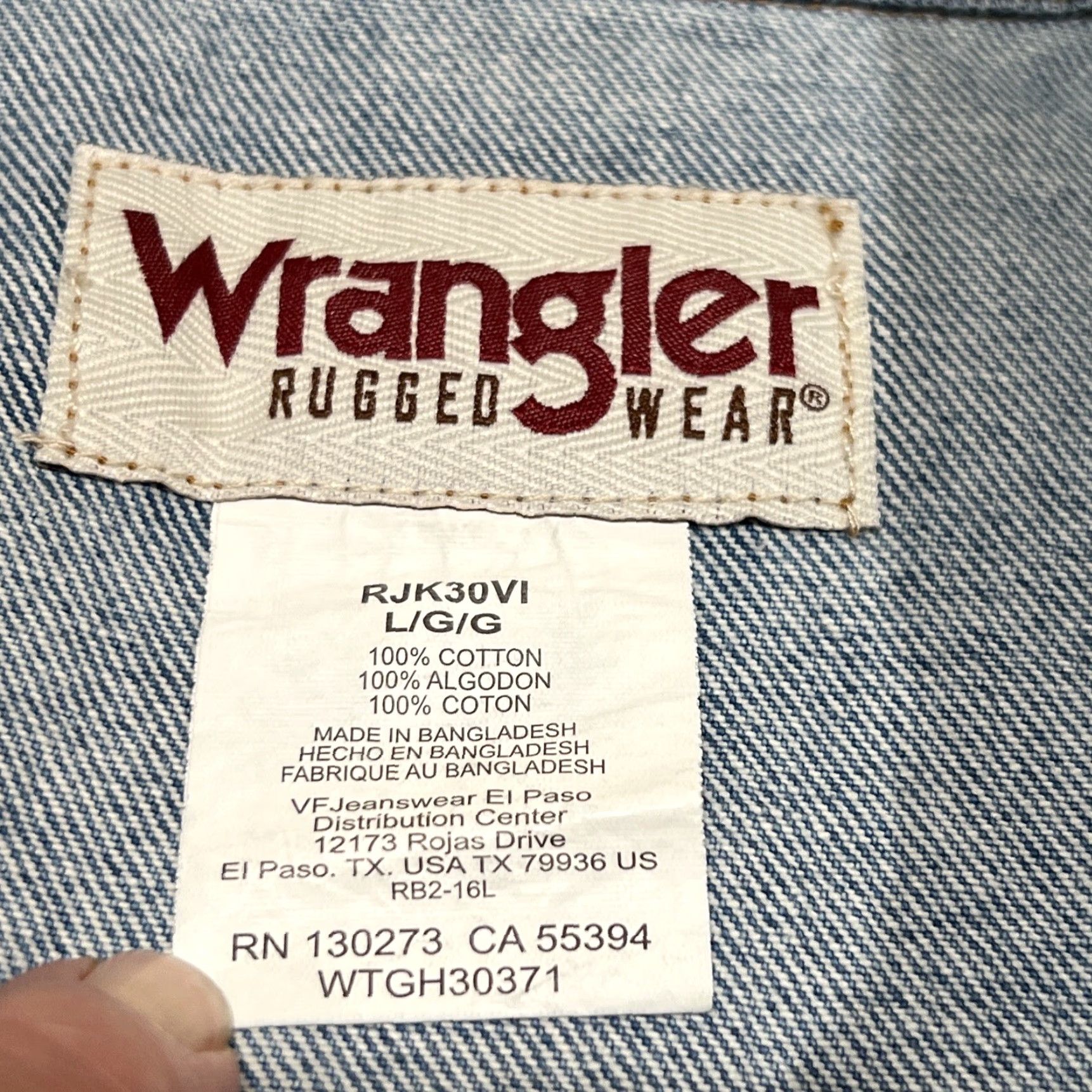 Wrangler Wrangler Rugged Wear Denim Jacket Unlined Vintage Indigo Large RJK30VI Mens Jacket Size US L / EU 52-54 / 3 - 7 Thumbnail
