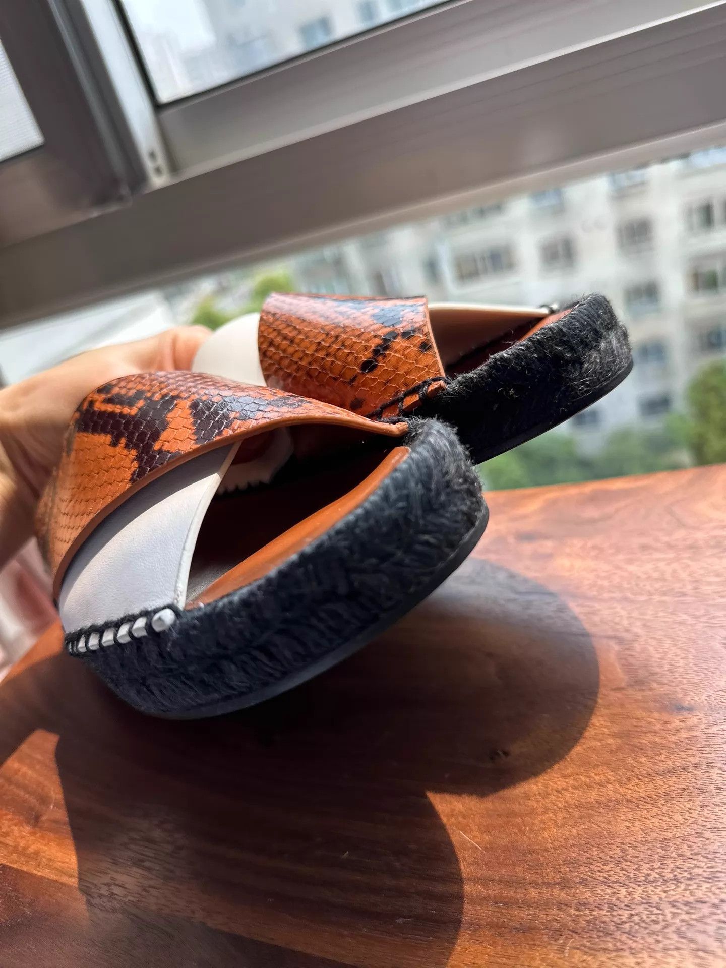 A.F. Vandevorst af vandevorst straw cross-strap leather 36 new slippers Size US 5.5 / IT 35.5 - 6 Thumbnail