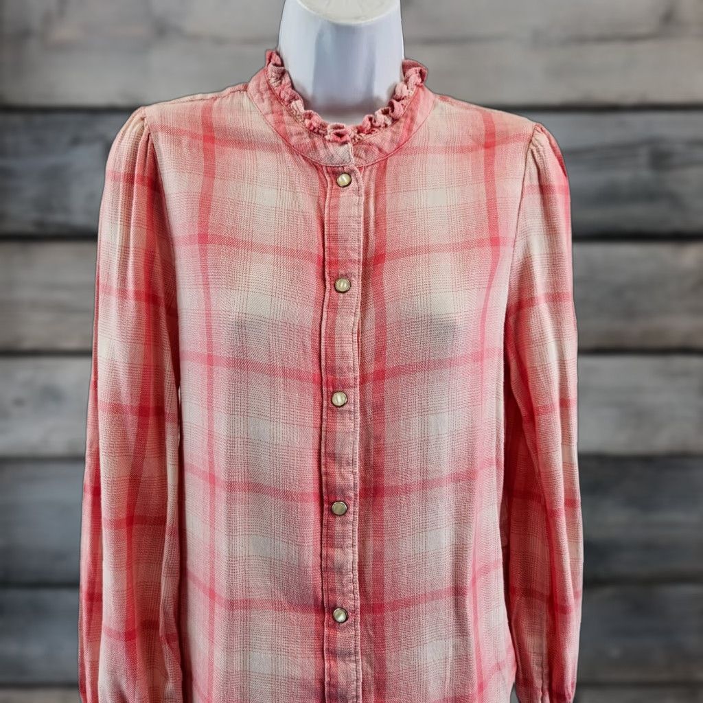 Gap Gap Shirt Womens Pearl Snap Size Small Pink Plaid Long Sleeve Cotton Blend Size S / US 4 / IT 40 - 1 Thumbnail