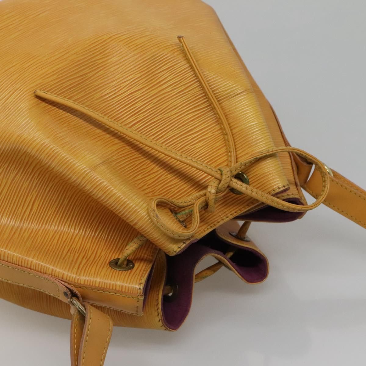 Louis Vuitton LOUIS VUITTON Epi Petit Noe Shoulder Bag Yellow M44109 Size ONE SIZE - 6 Thumbnail